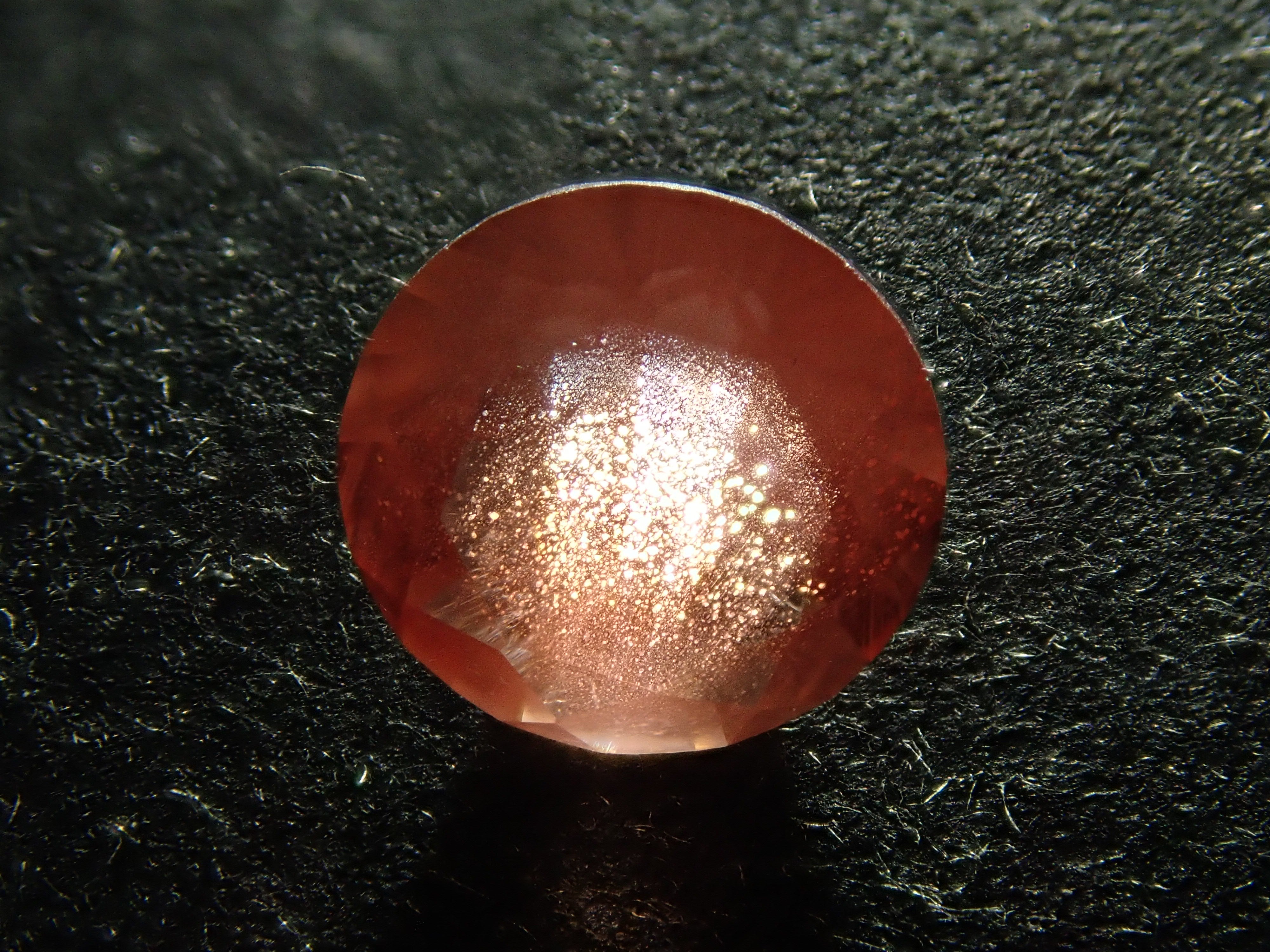 【抽選販売0117_01】【さくらインカット】アメリカ産オレゴンサンストーン 6.0mm/0.638ctルース