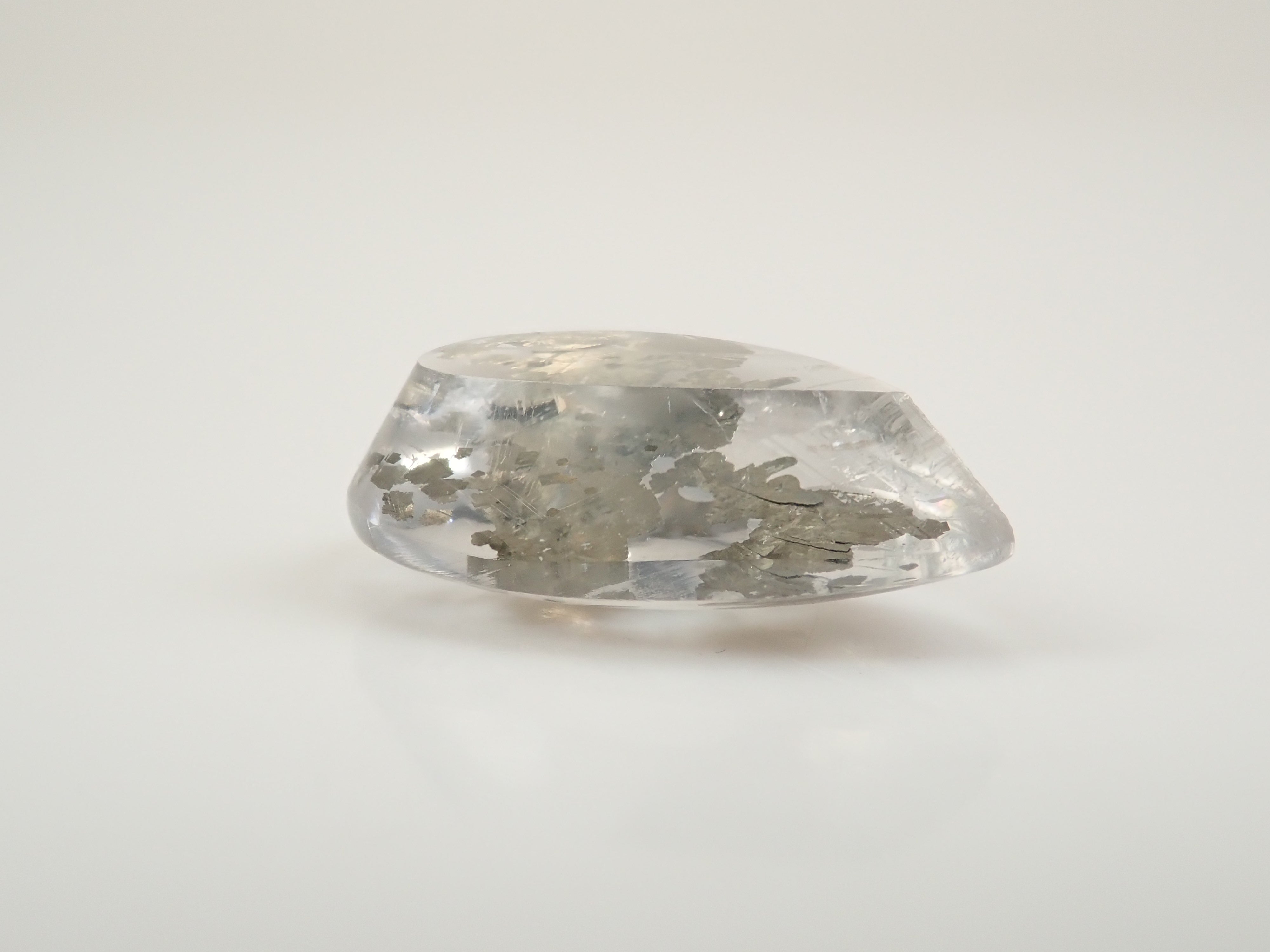 【12/31 22時販売】ブラジル産パイライトインクォーツ 6.992ctルース