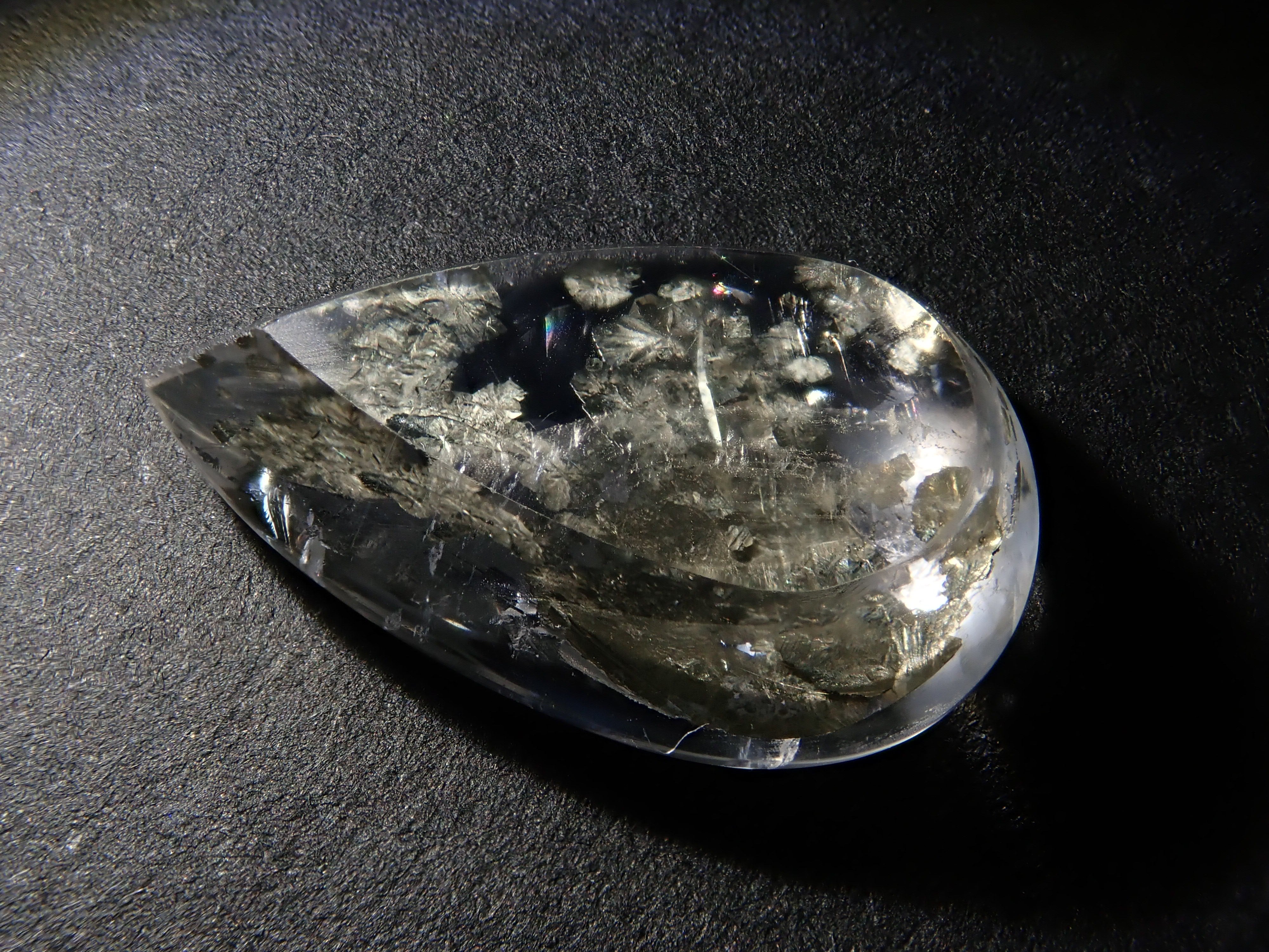 【12/31 22時販売】ブラジル産パイライトインクォーツ 6.992ctルース