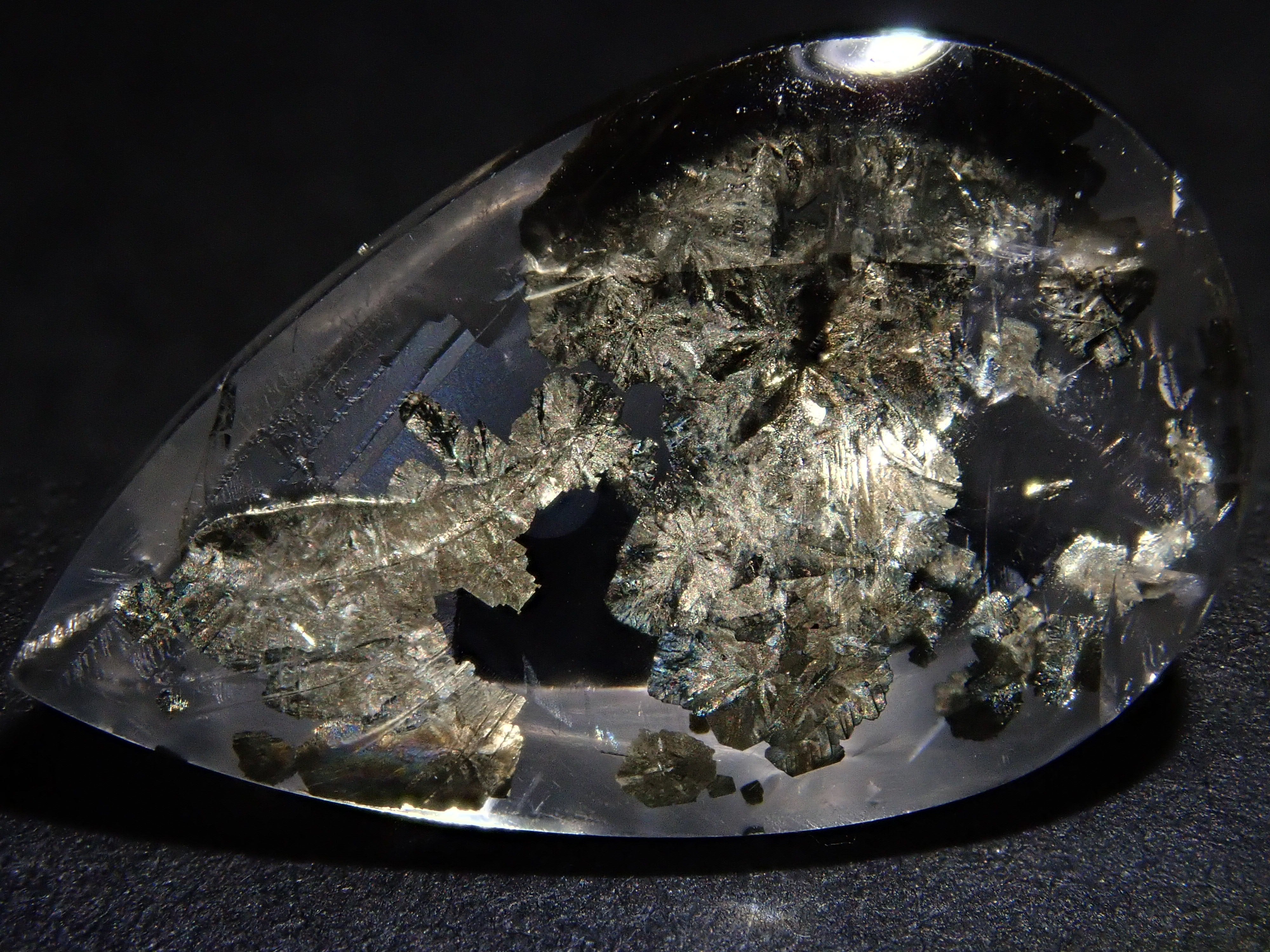 【12/31 22時販売】ブラジル産パイライトインクォーツ 6.992ctルース