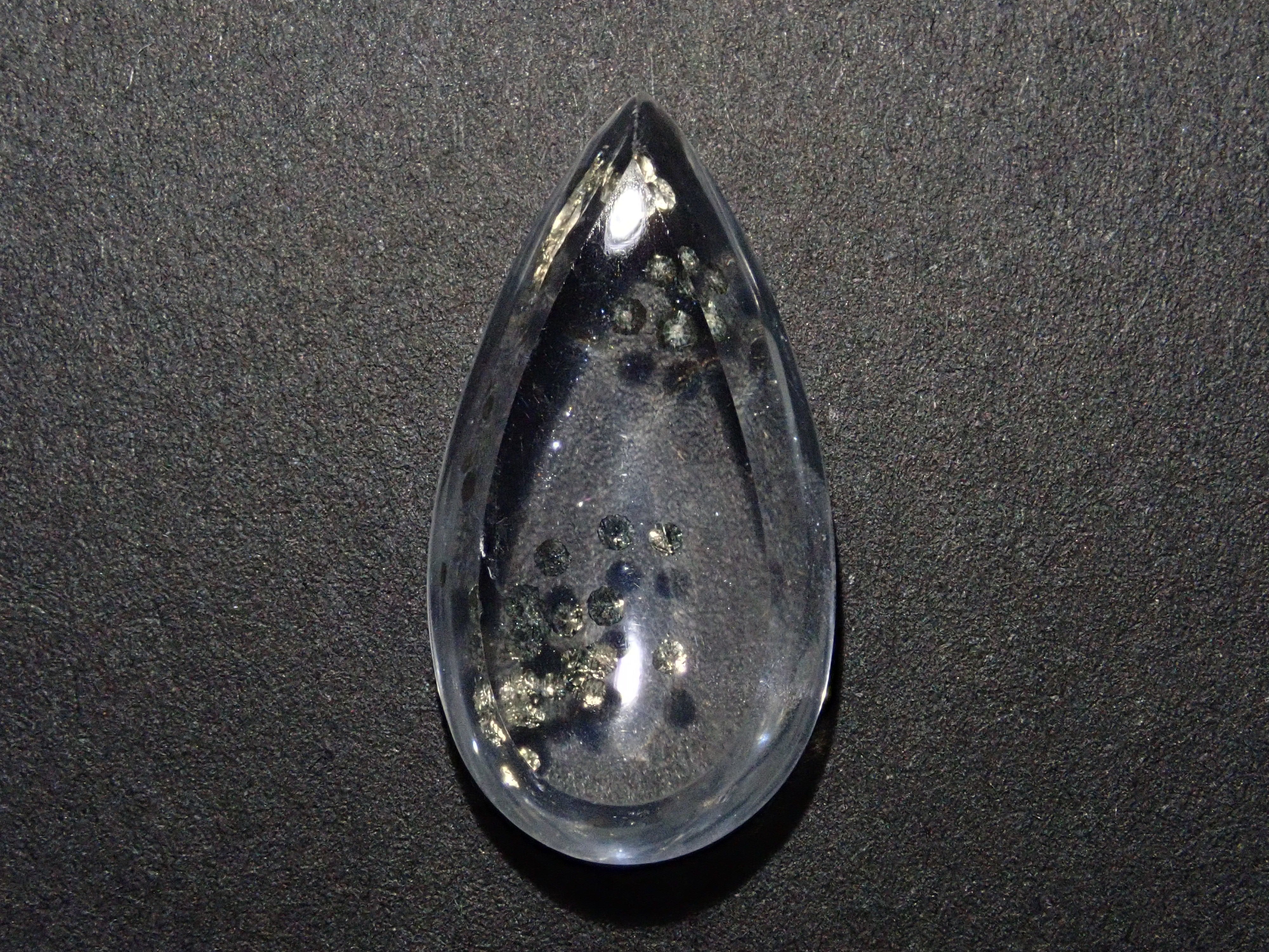 【12/30 22時販売】ブラジル産パイライトインクォーツ 9.477ctルース