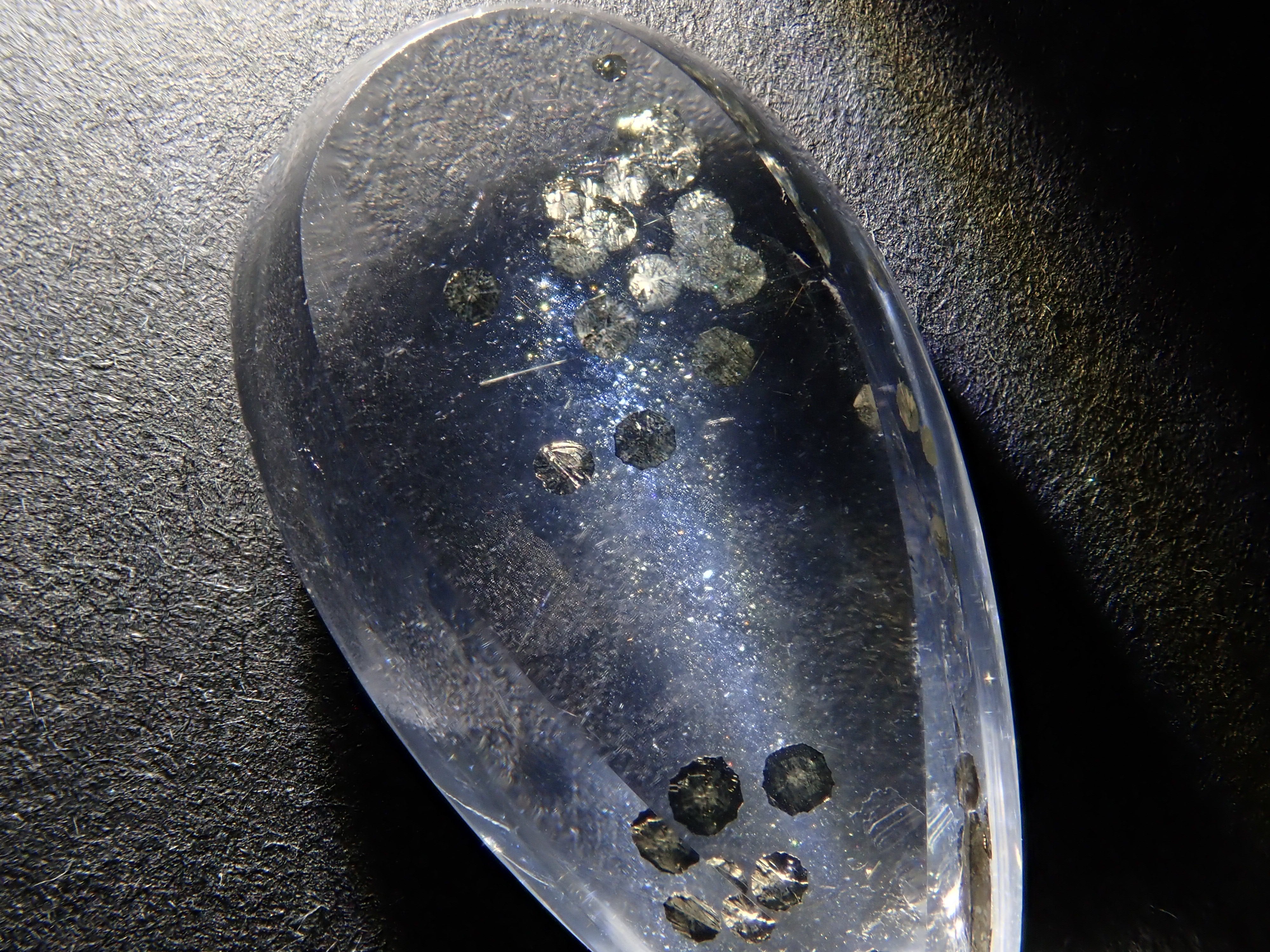 【12/30 22時販売】ブラジル産パイライトインクォーツ 9.477ctルース