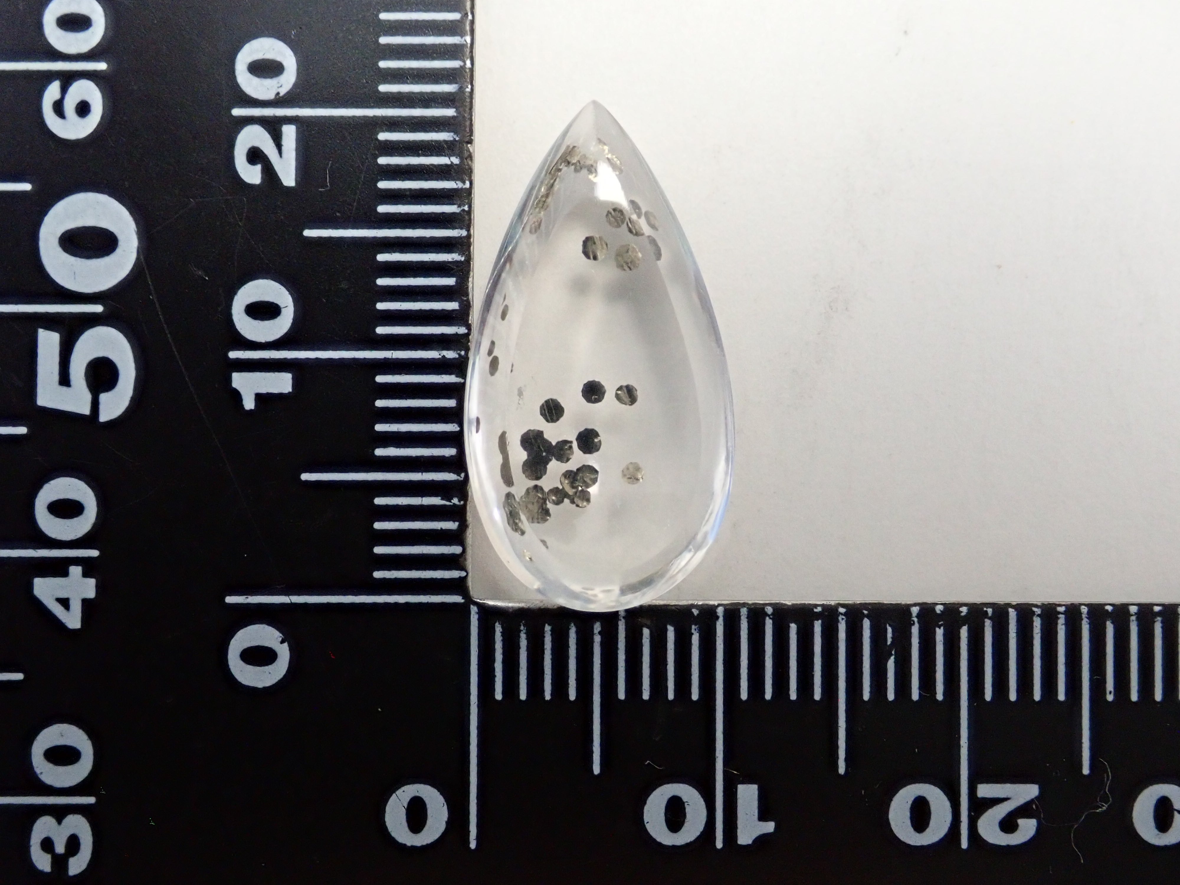 【12/30 22時販売】ブラジル産パイライトインクォーツ 9.477ctルース