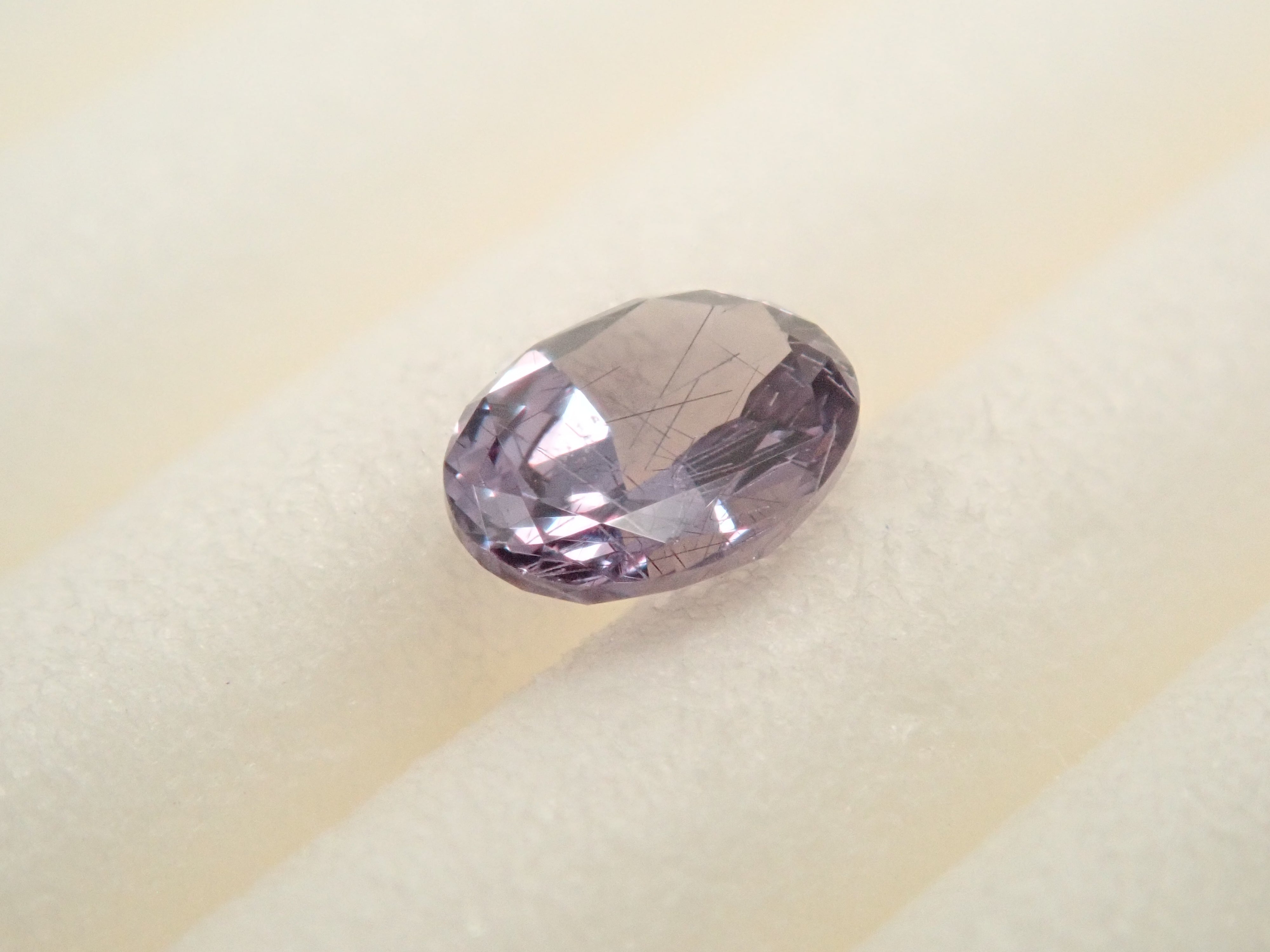 【1/1 22時販売】マダガスカル産ベキリーブルーガーネット（カラーチェンジガーネット） 0.189ctルース