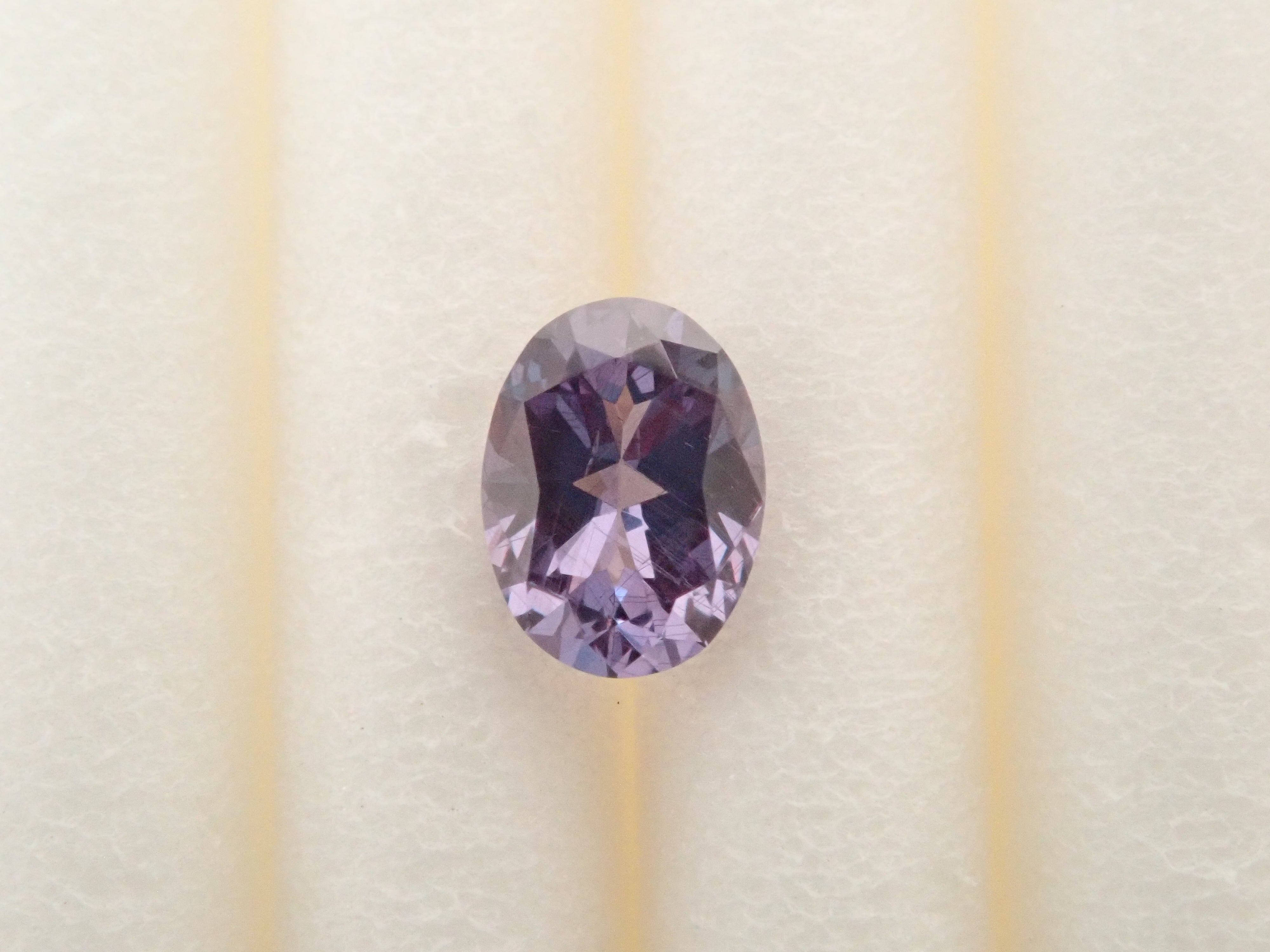 【1/1 22時販売】マダガスカル産ベキリーブルーガーネット（カラーチェンジガーネット） 0.183ctルース