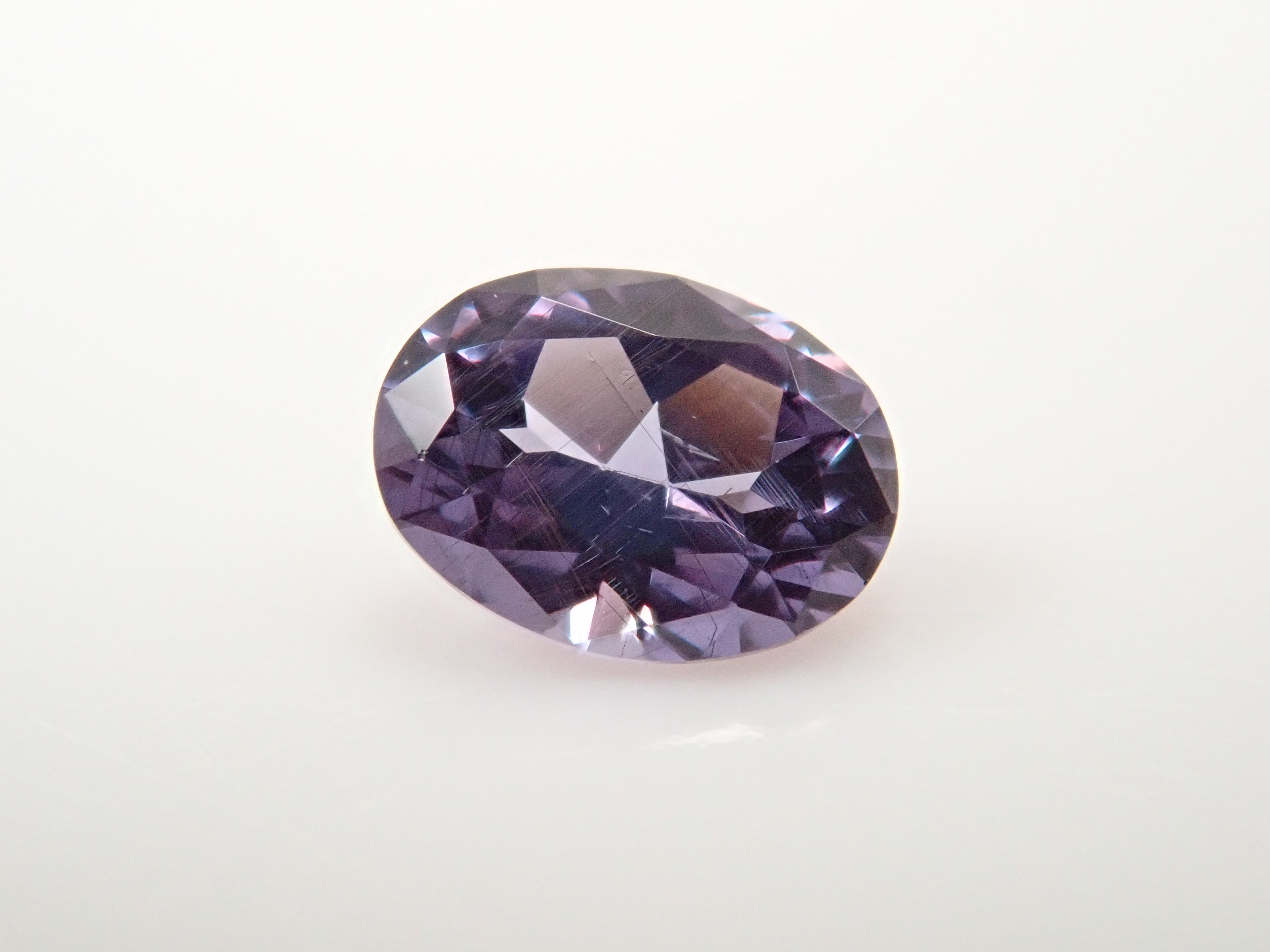 【1/1 22時販売】マダガスカル産ベキリーブルーガーネット（カラーチェンジガーネット） 0.183ctルース