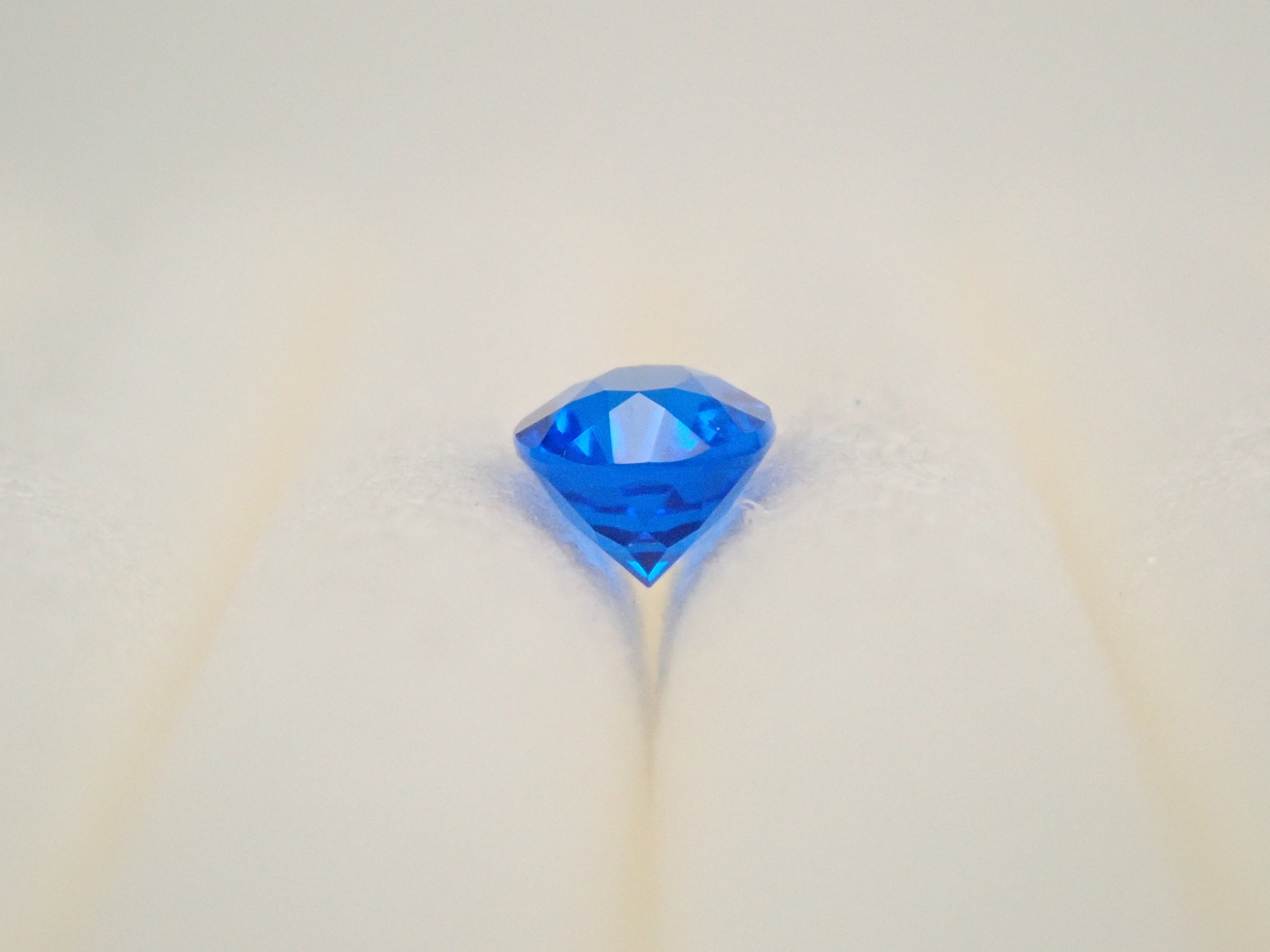 【1/9 22時販売】ドイツ産アウイナイト 0.083ctルース