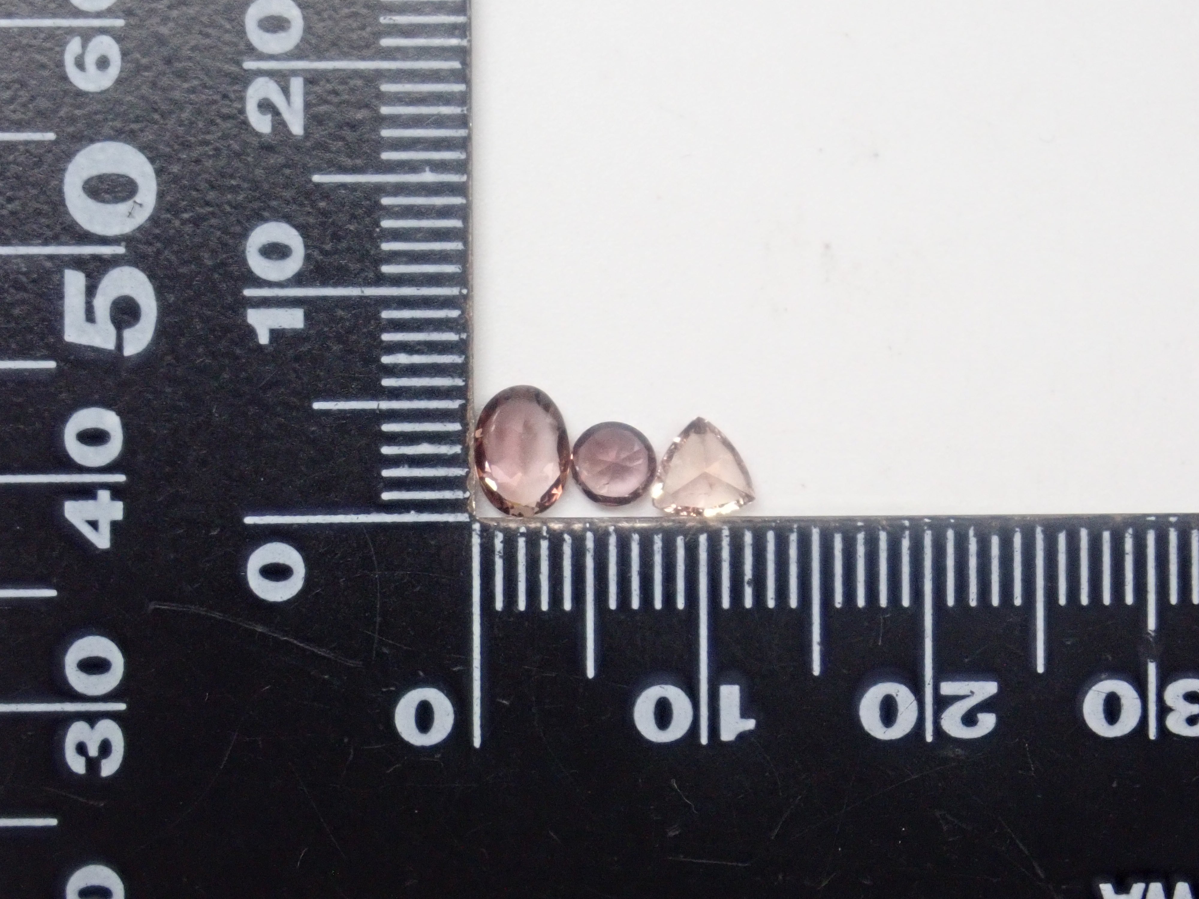 【1/12 22時販売】《限定15石》レアストーンガチャ💎98,000円のノンオイルレッドベリルGIA付き・シンシャ・モザンビーク産パライバトルマリン・ベニトアイトなど《複数購入割引有》　