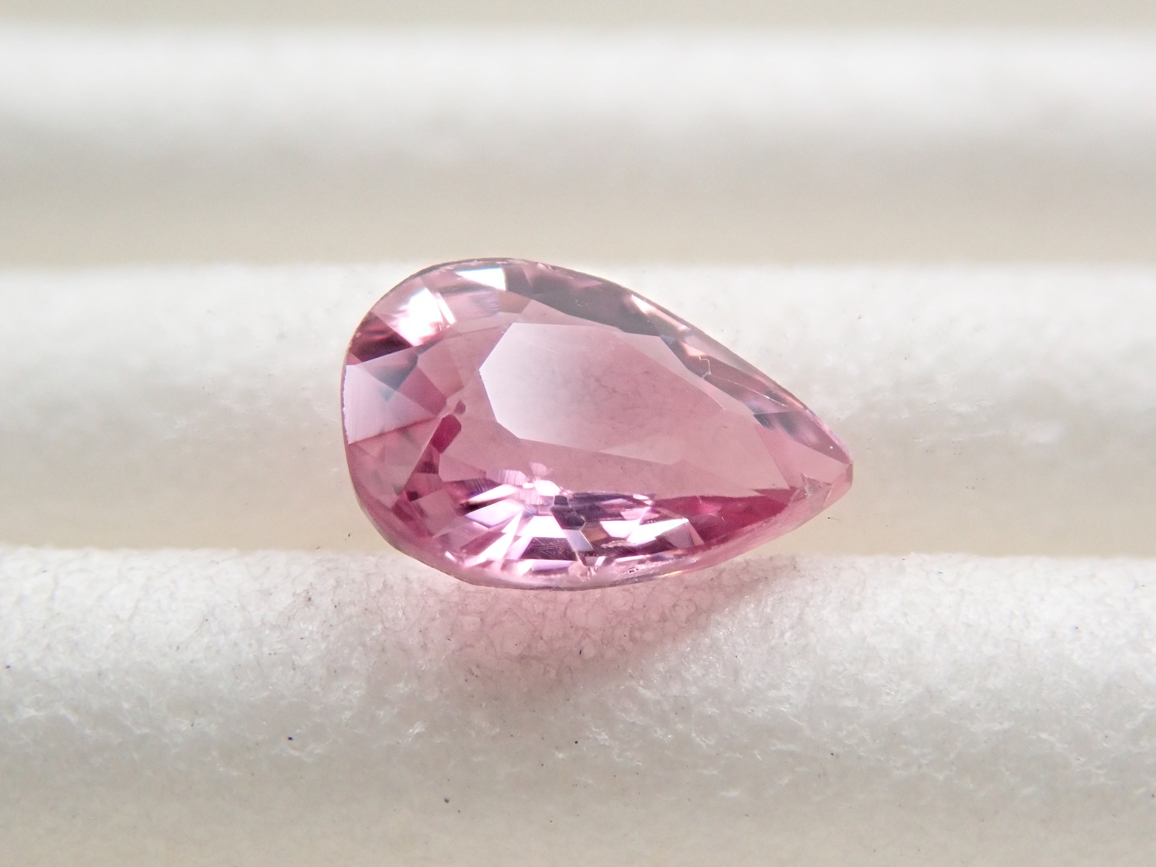 【12548254掲載】パパラチアサファイア 0.474ctルース