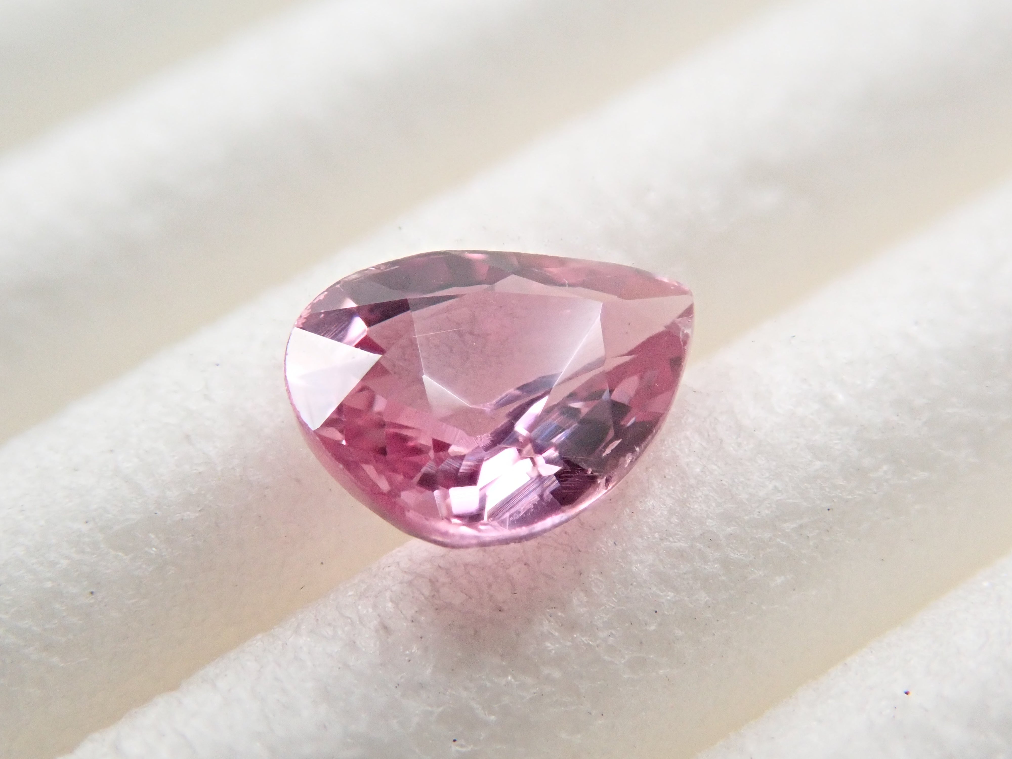 【12548254掲載】パパラチアサファイア 0.474ctルース