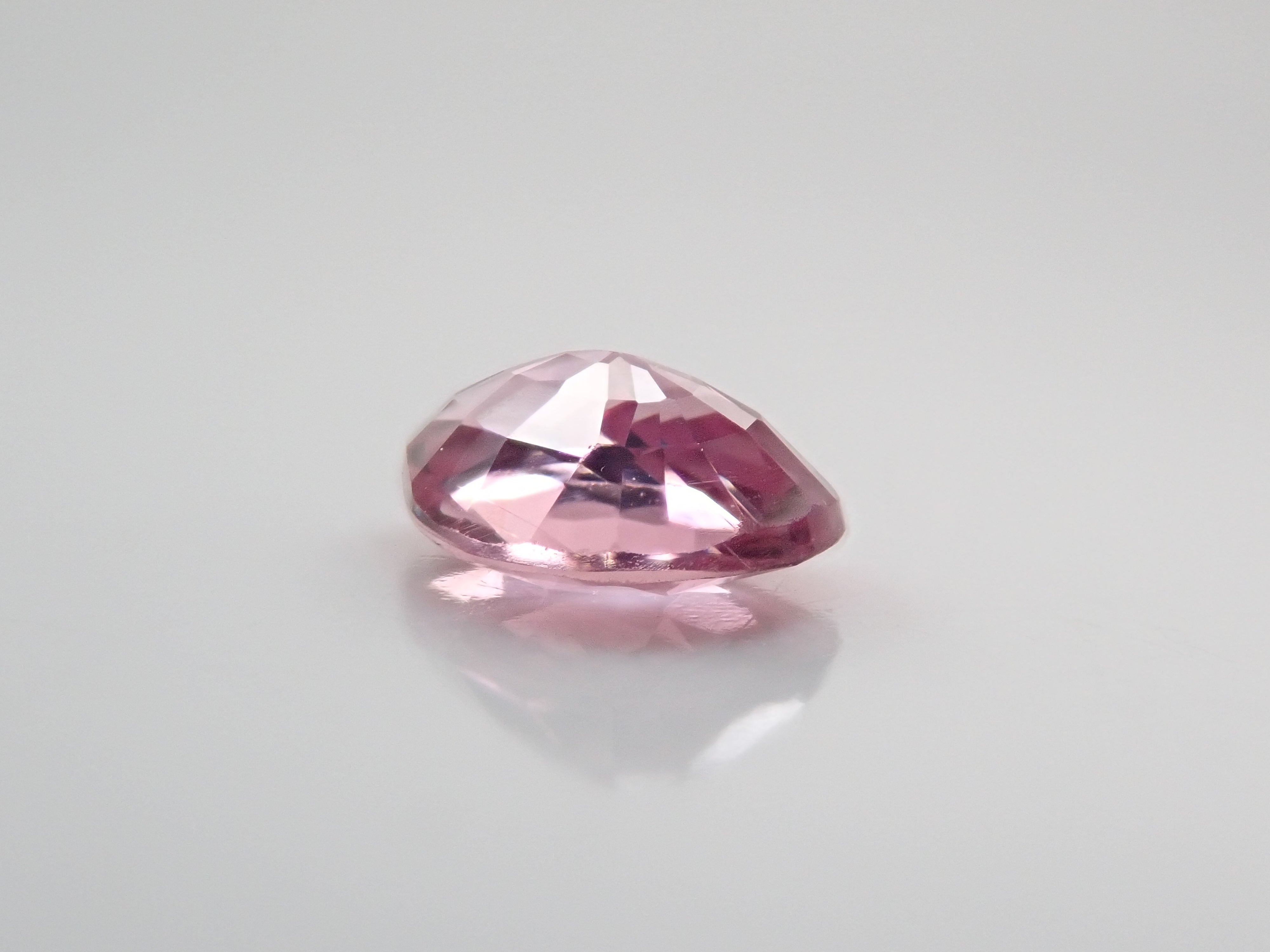 【12548254掲載】パパラチアサファイア 0.474ctルース