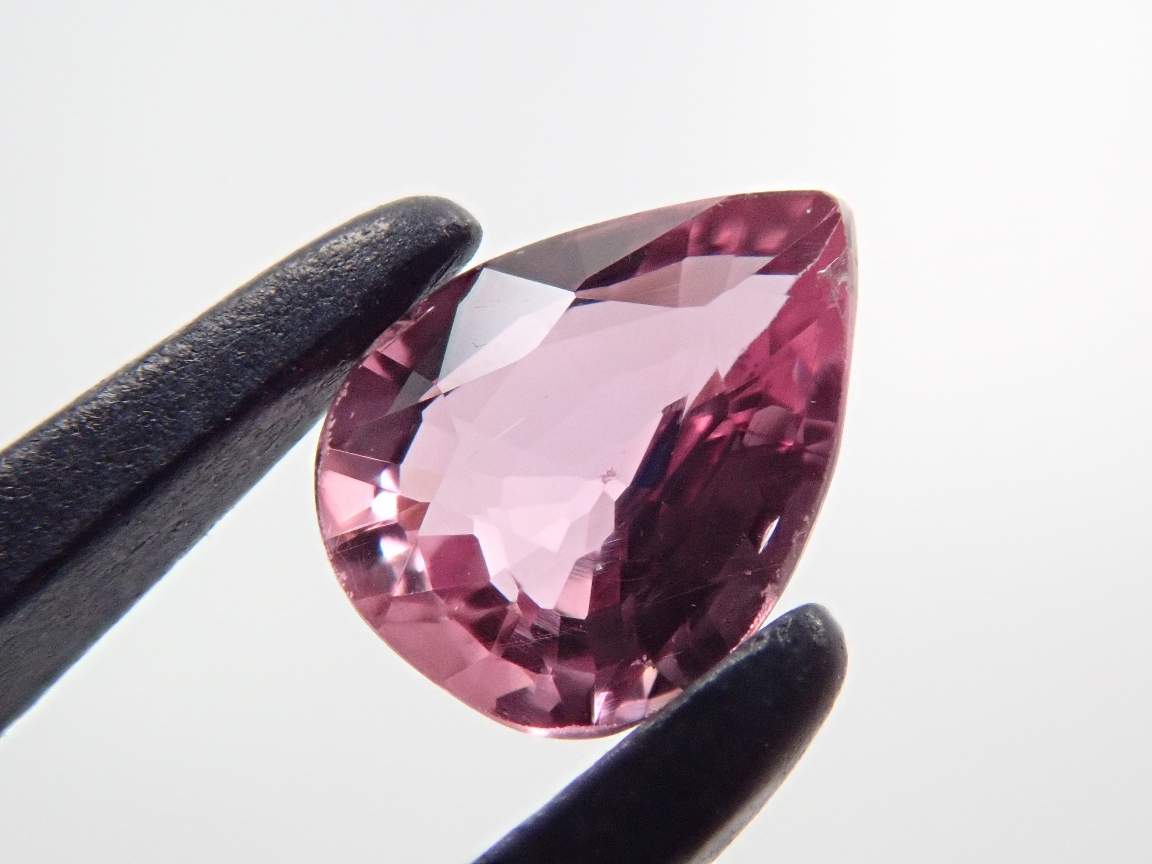 マダガルカル産パパラチアサファイア 0.474ctルース DGL鑑