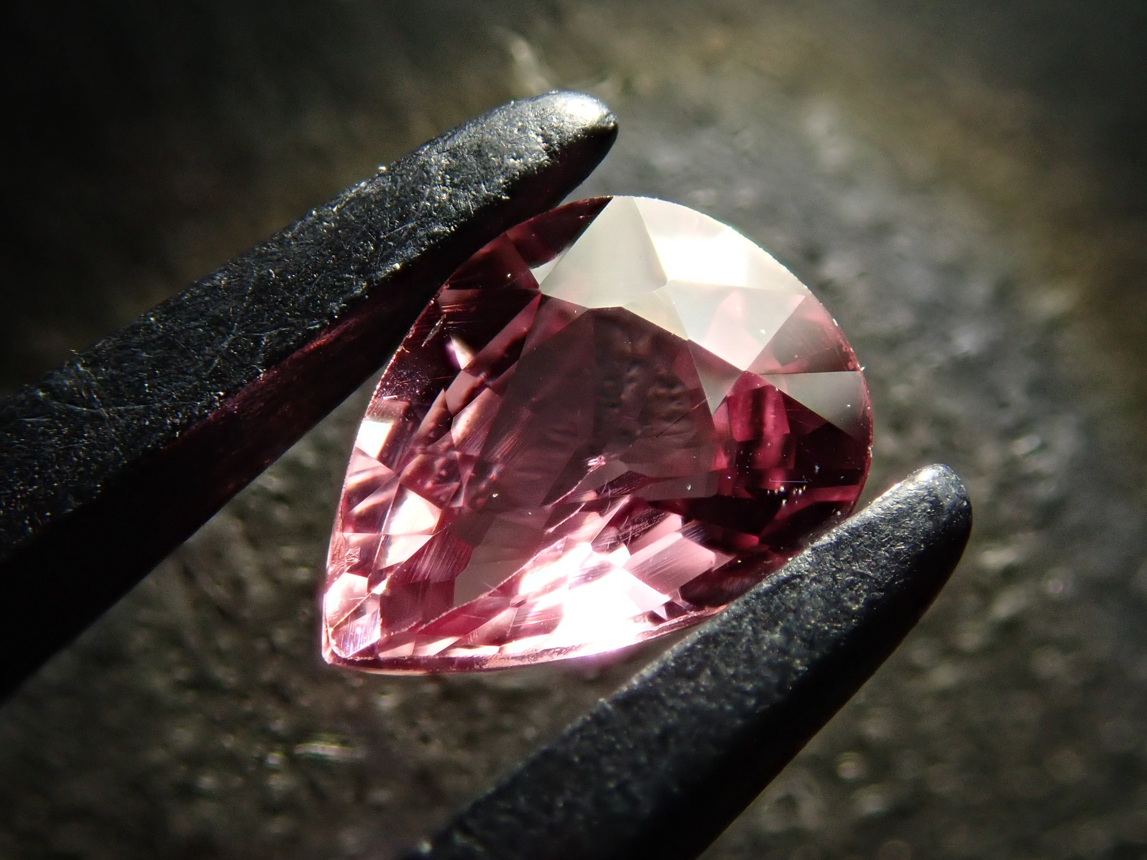 【12548254掲載】パパラチアサファイア 0.474ctルース