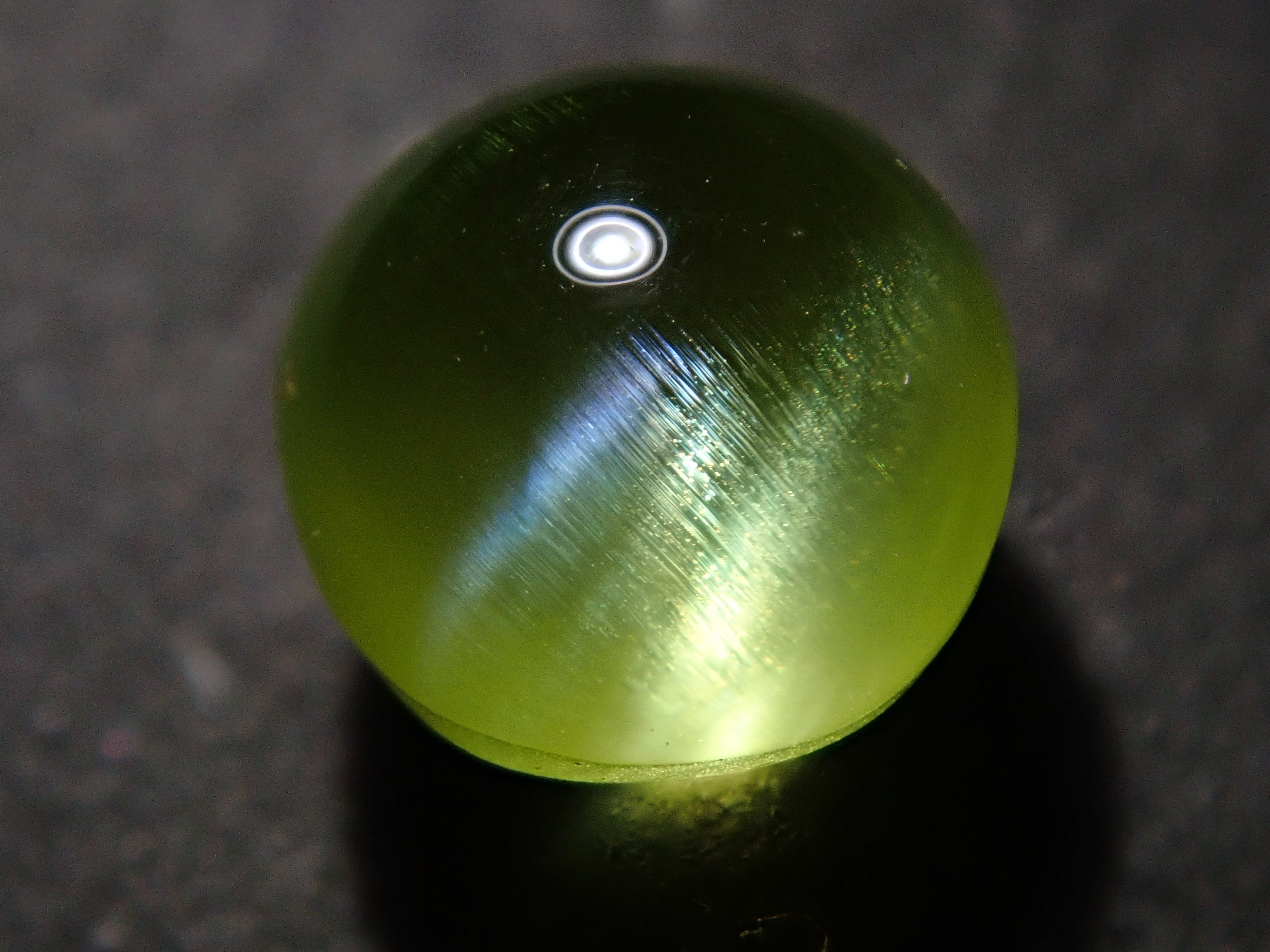 【1/1 22時販売】インド産パロットクリソベリルキャッツアイ 5.6mm/1.715ctルース