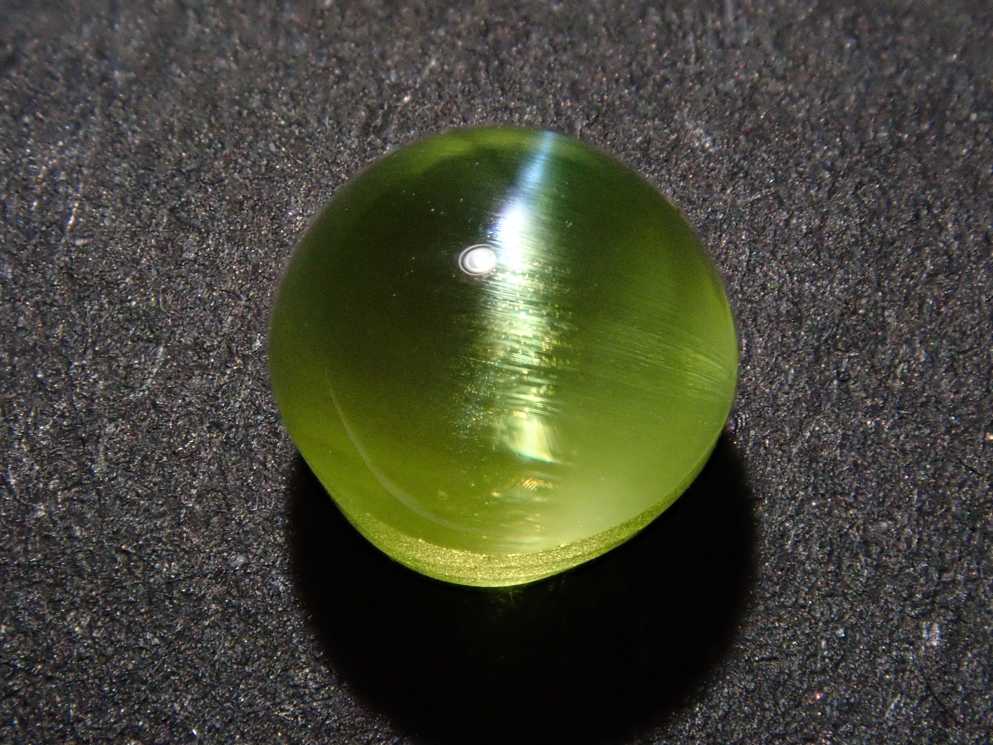 【1/1 22時販売】インド産パロットクリソベリルキャッツアイ 5.6mm/1.715ctルース