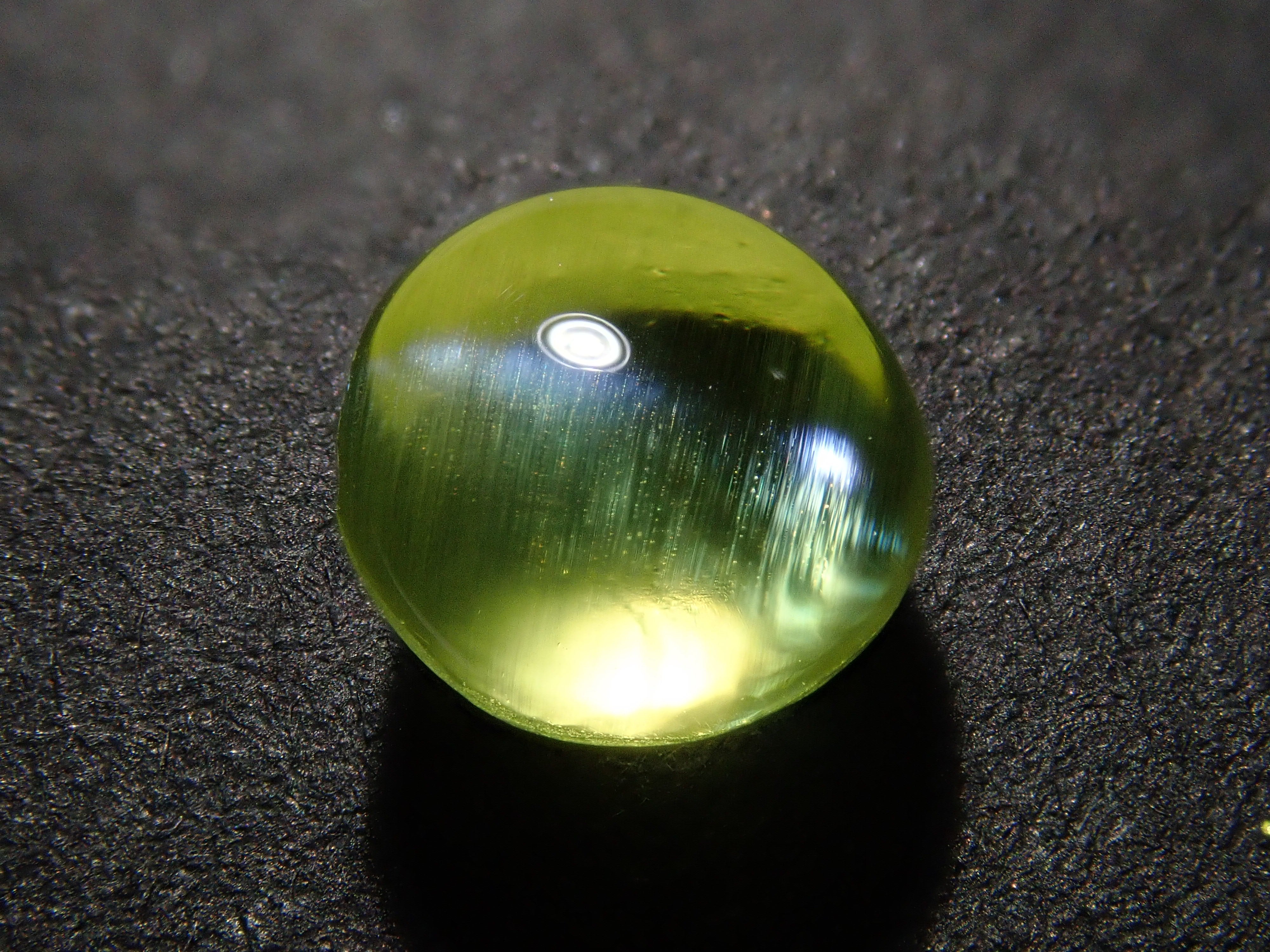 【1/9 22時販売】インド産パロットクリソベリルキャッツアイ 1.225ctルース