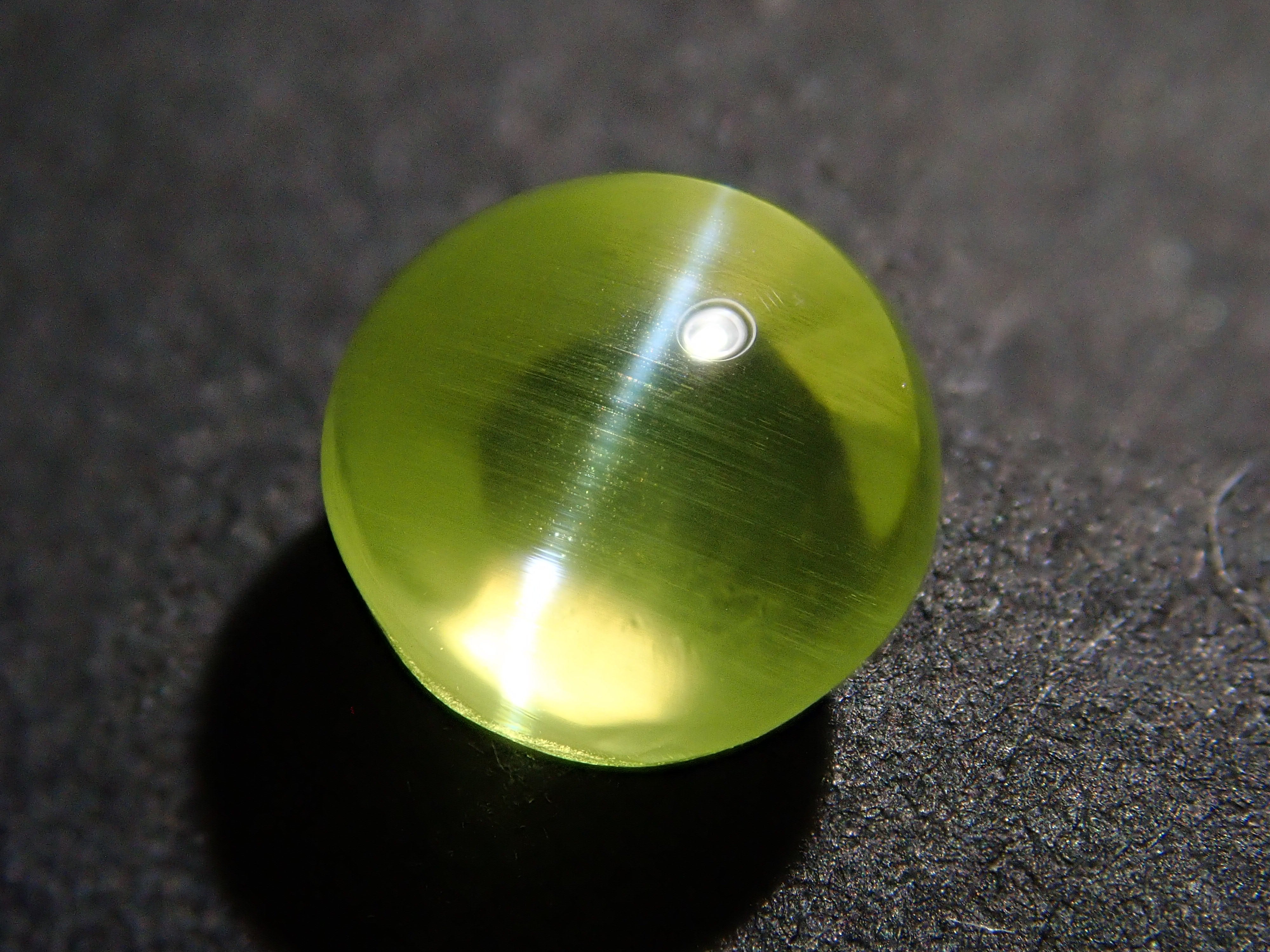 【1/9 22時販売】インド産パロットクリソベリルキャッツアイ 1.225ctルース