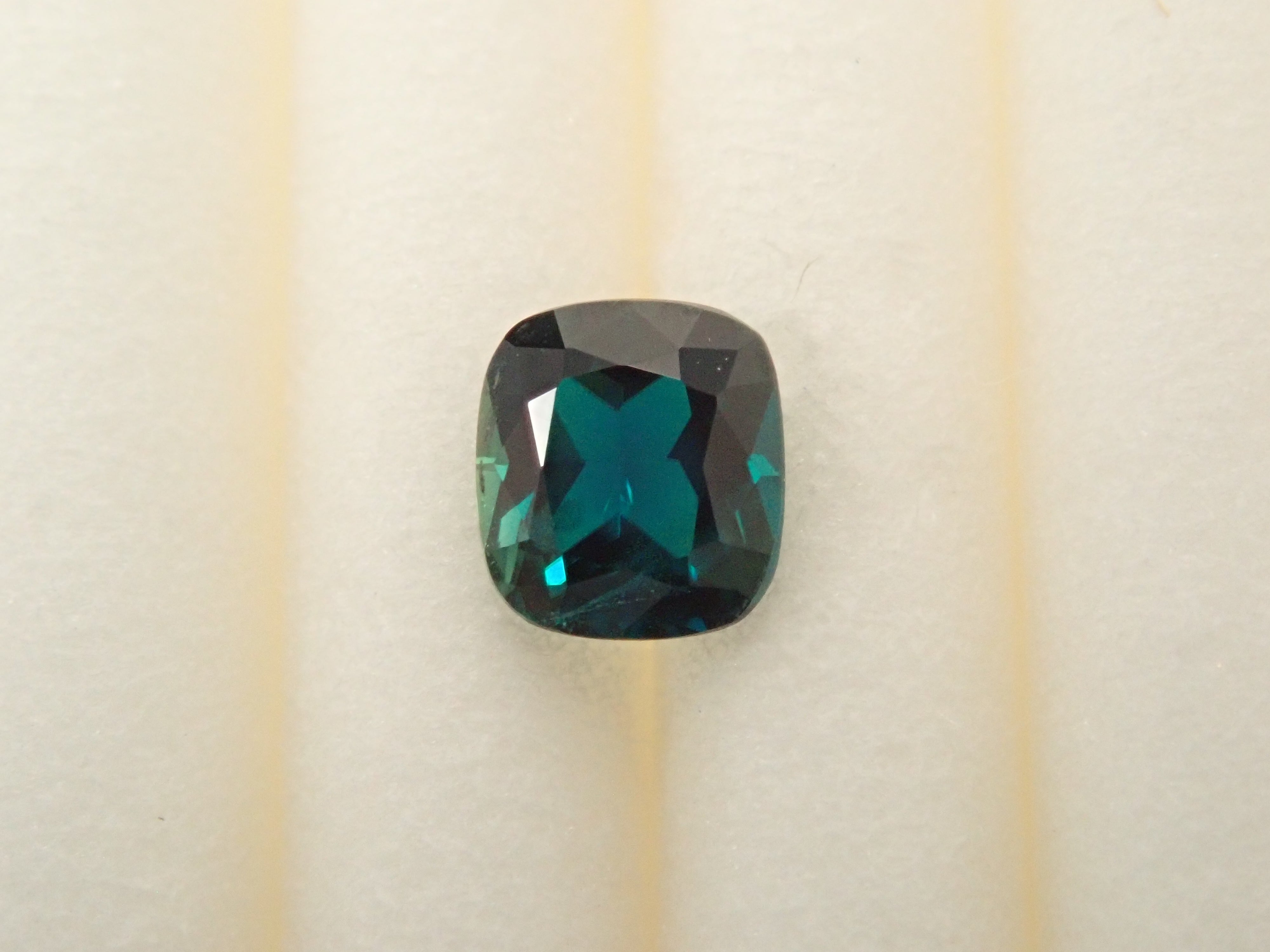 【12/29 22時販売】パキスタン産ラズライト（天藍石） 0.171ctルース