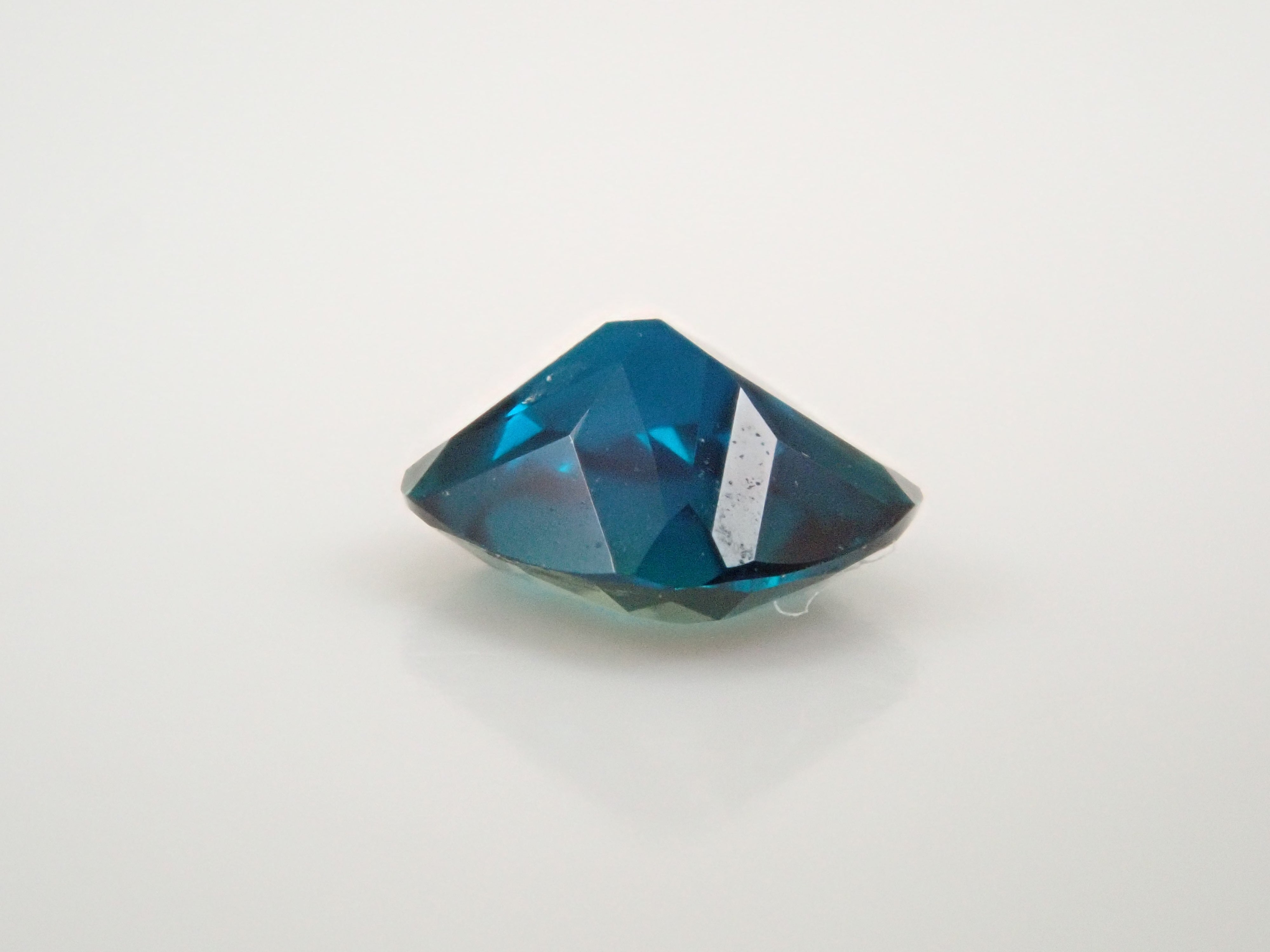 【週末限定価格】ラズライト【天藍石】パキスタン スカルドゥ 125ct 12561770掲載】ラズライト（天藍石） 0.171ctルース