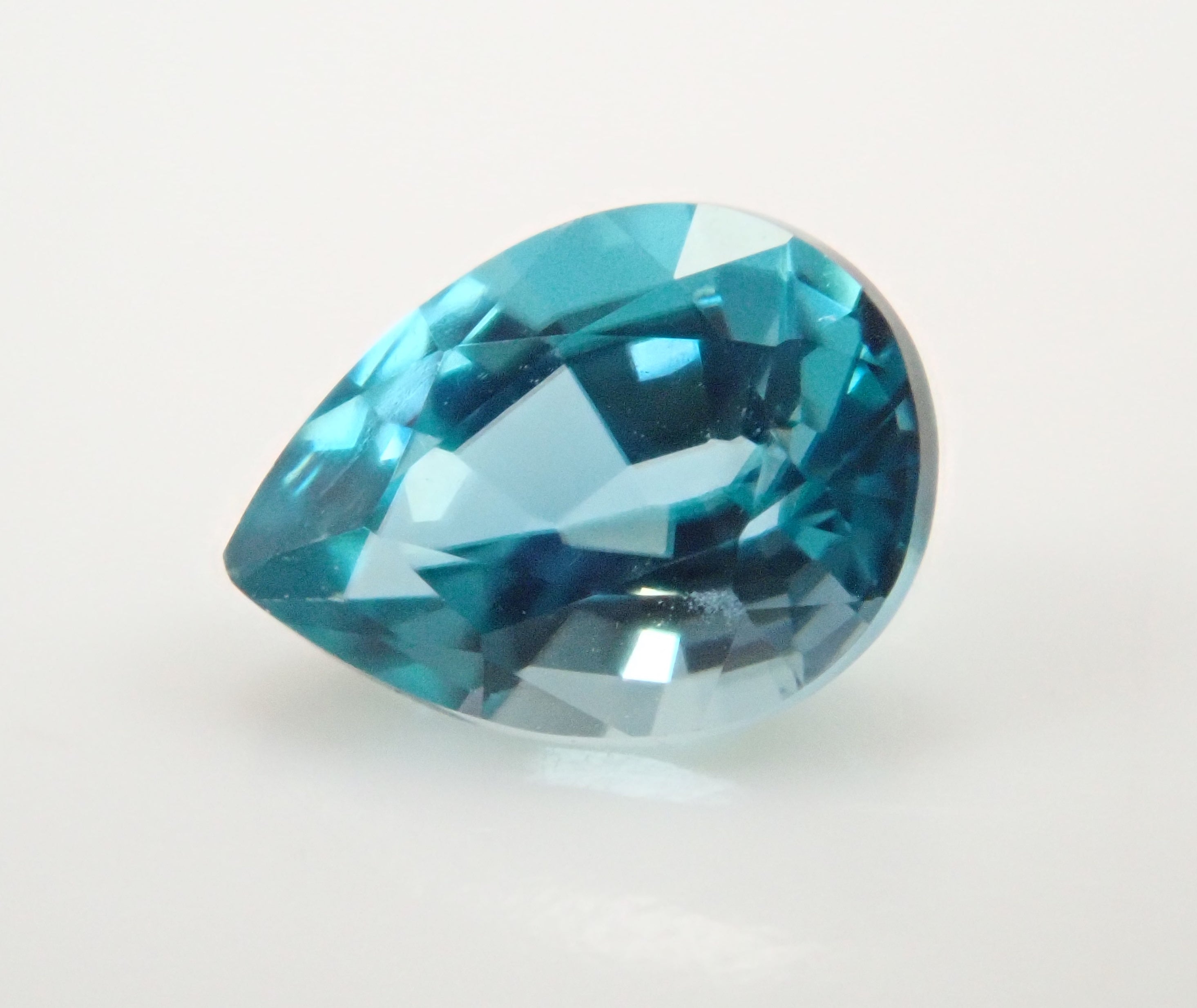 青色・ブルー系の宝石 - 通販｜宝石鑑定士が運営【カラッツSTORE】