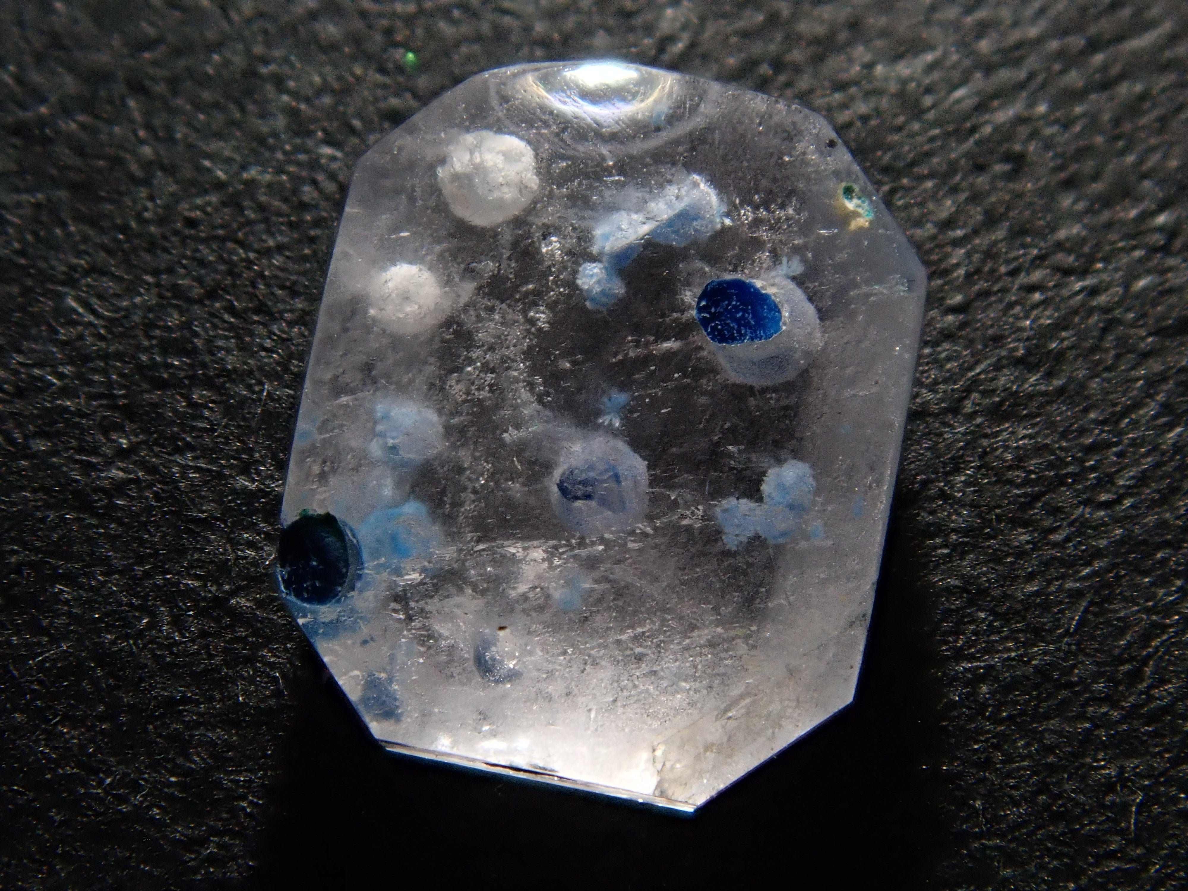 【1/9 22時販売】ブラジル産メデューサクォーツ（パライバクォーツ） 0.848ctルース