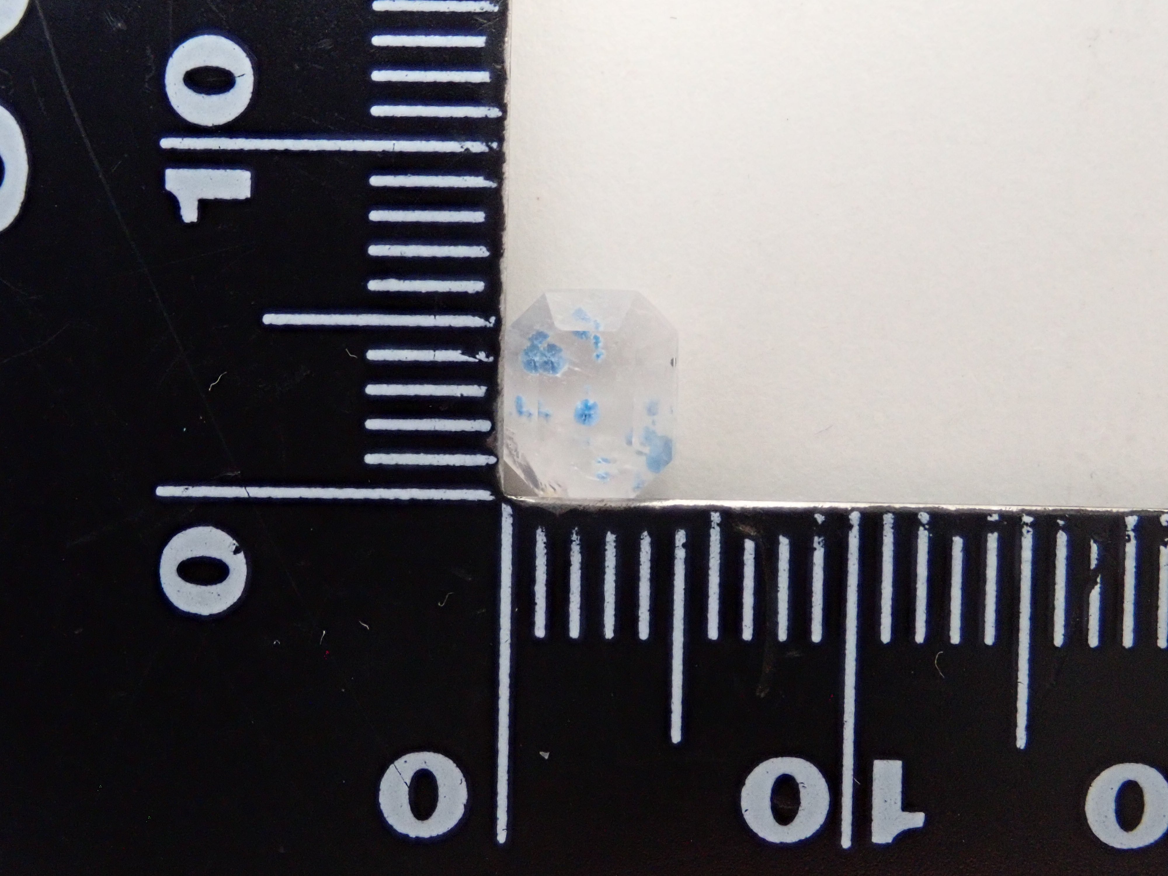 【1/9 22時販売】ブラジル産メデューサクォーツ（パライバクォーツ） 0.848ctルース