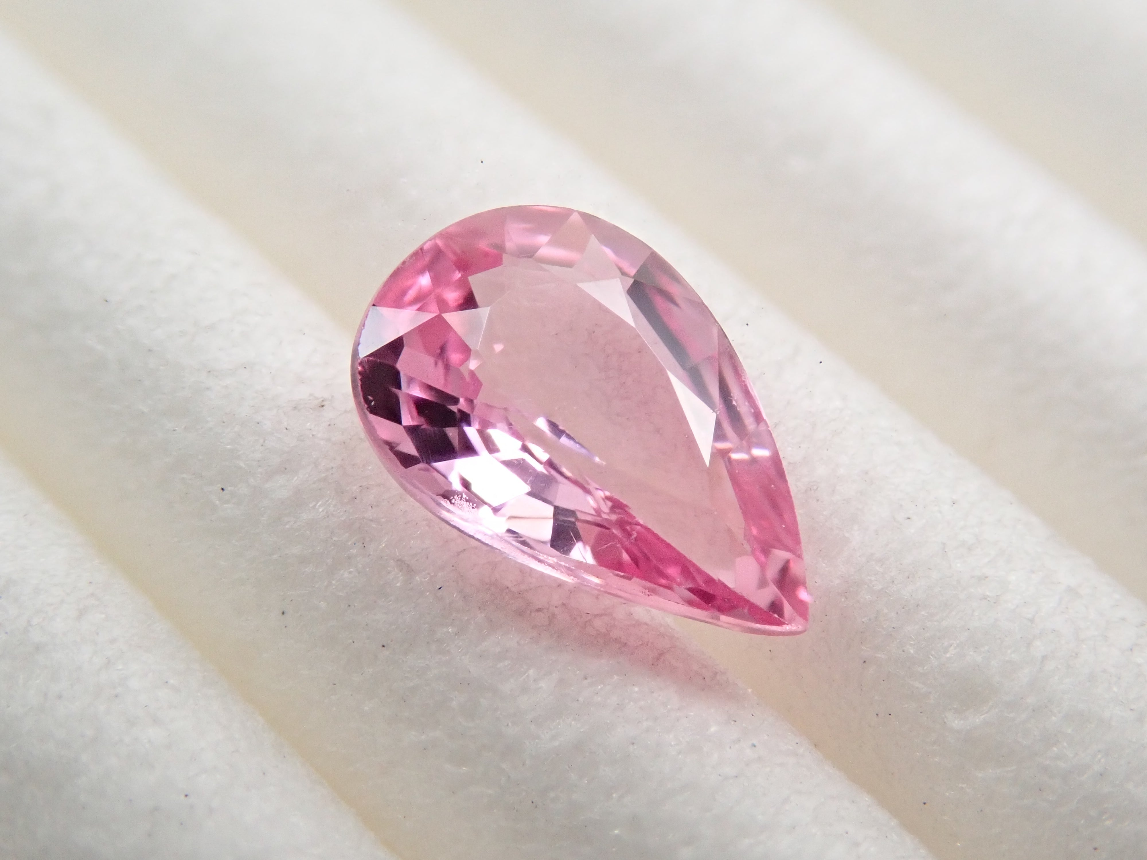 【12548259掲載】パパラチアサファイア 0.524ctルース