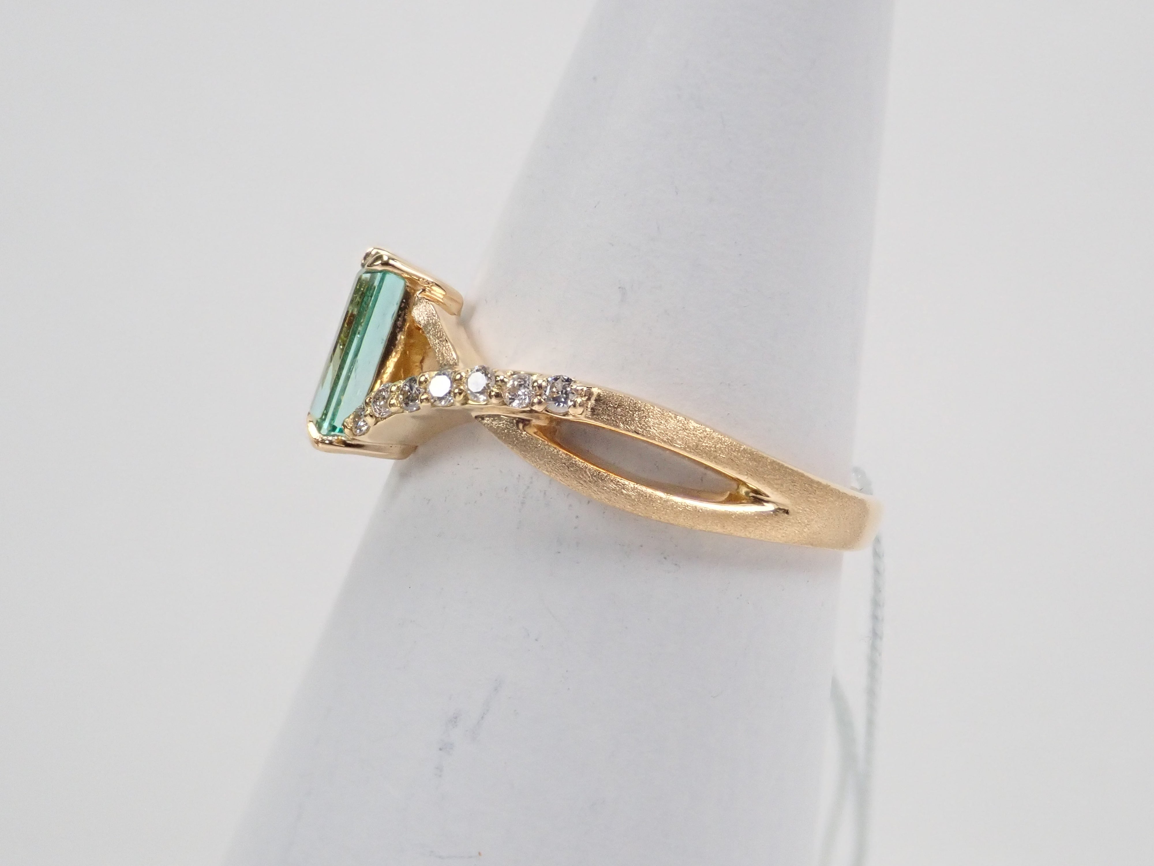 K18コロンビア産ノンオイルエメラルド0.35ct リング