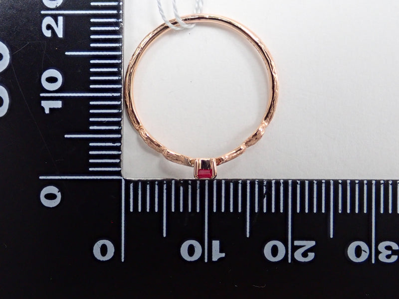 【ネージュさま専用】レッドベリル  0.17ct  プラチナ　リングリング(指輪)