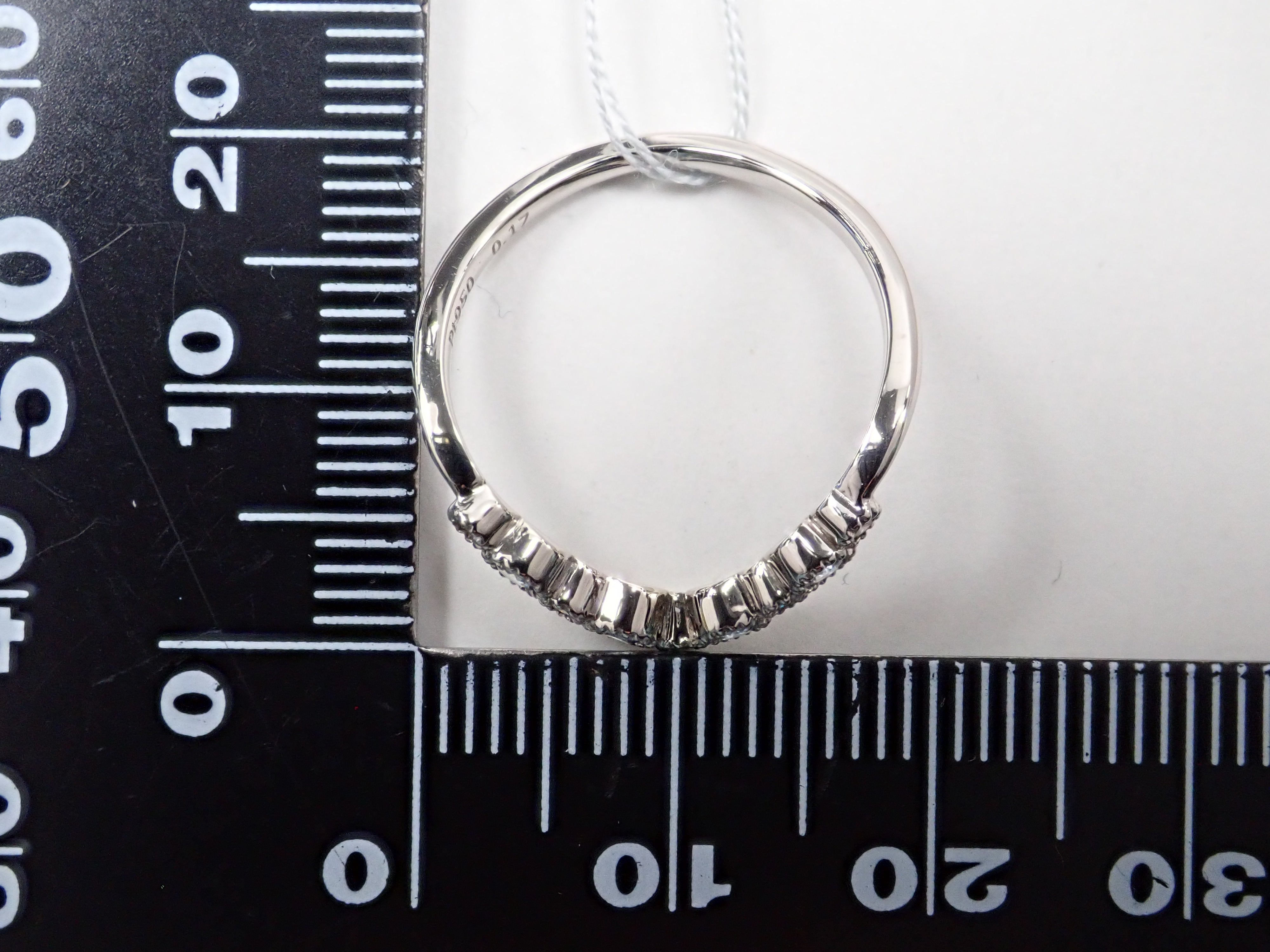 Pt900ベニトアイト0.17ct・ピンクダイヤモンドリング