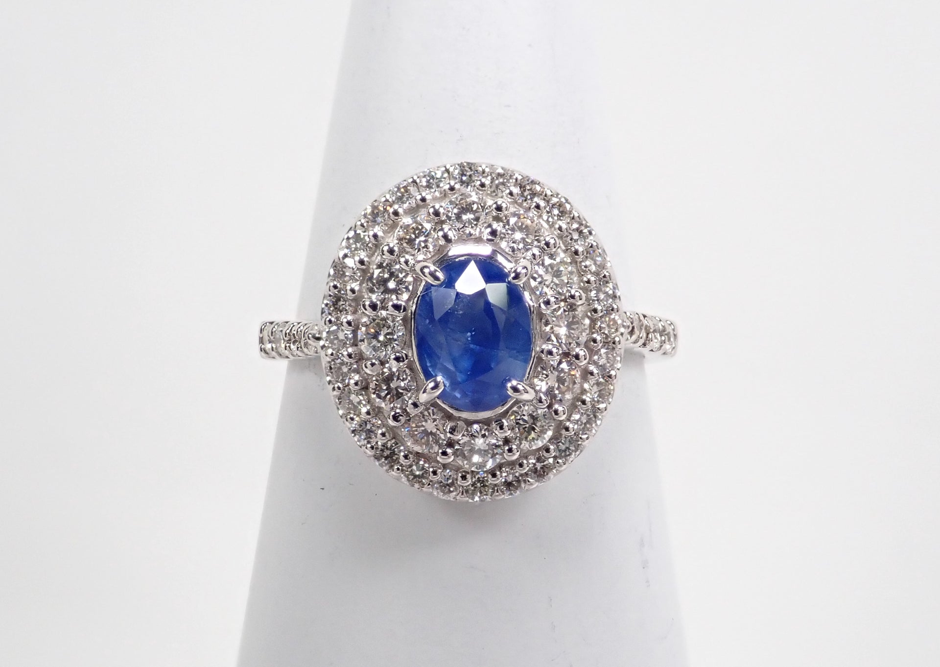 PC284020_af109858-7ede-4054-  