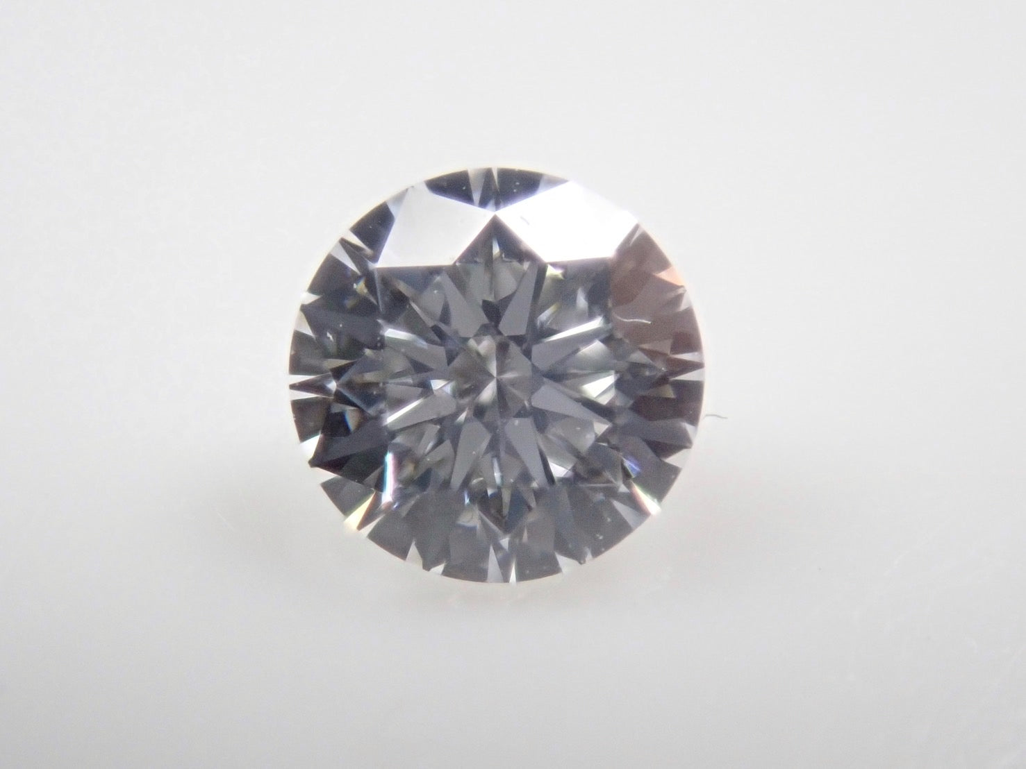 【抽選販売：10/31(金)10時am〆】インターナリーフローレスダイヤモンド（H&C） 3.8mm/0.210ctルース(F, IF, 3Excellent H&C) GIA&中宝