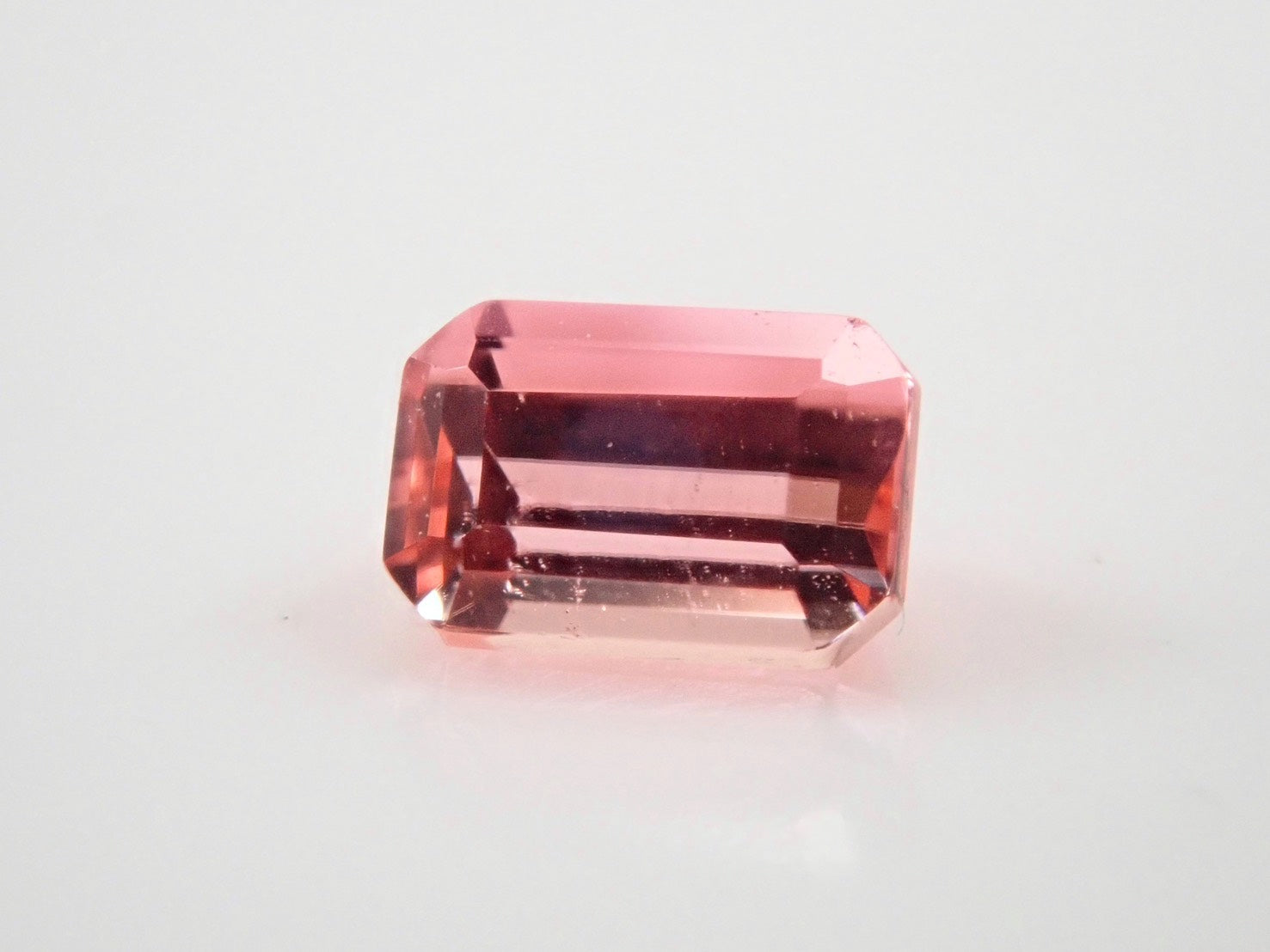巴基斯坦 Vezelyite 0.184ct 裸石 附鑑定證書