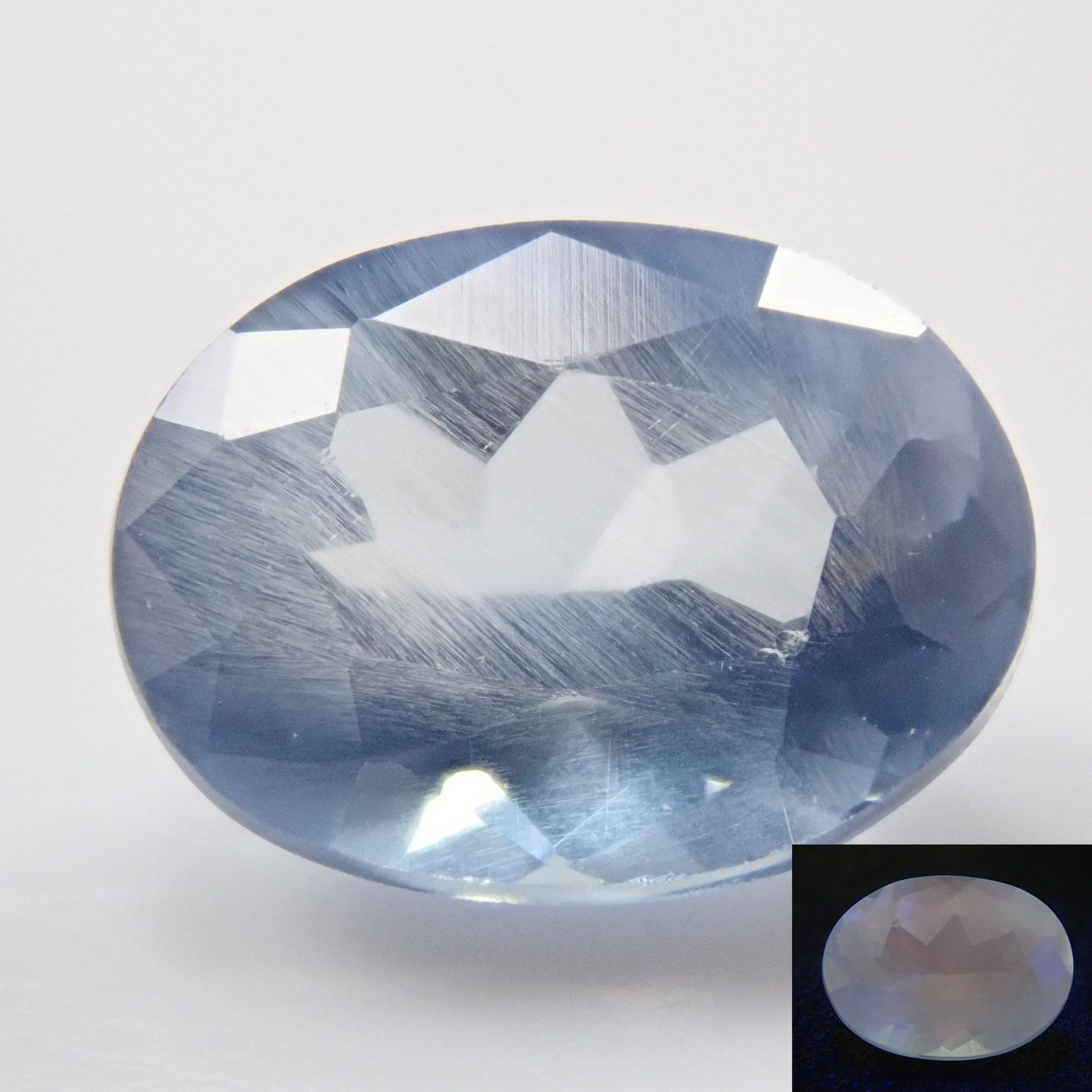 ブルーアパタイト Zimbabwean Blue Apatite (UV type) 1.312ct loose stone