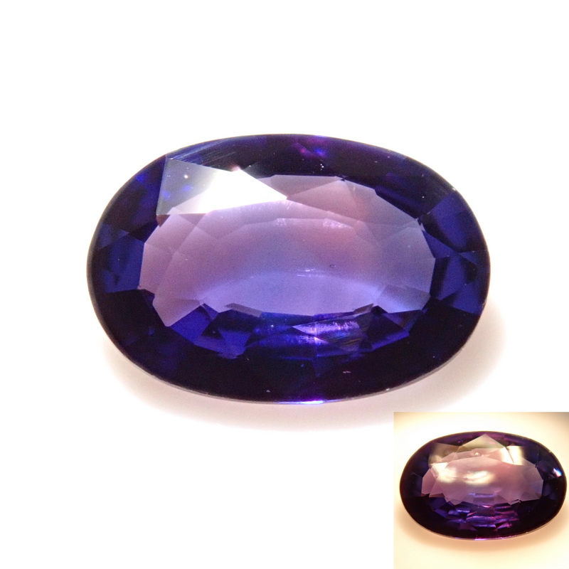 產自坦尚尼亞的變色藍寶石 0.432 克拉裸石