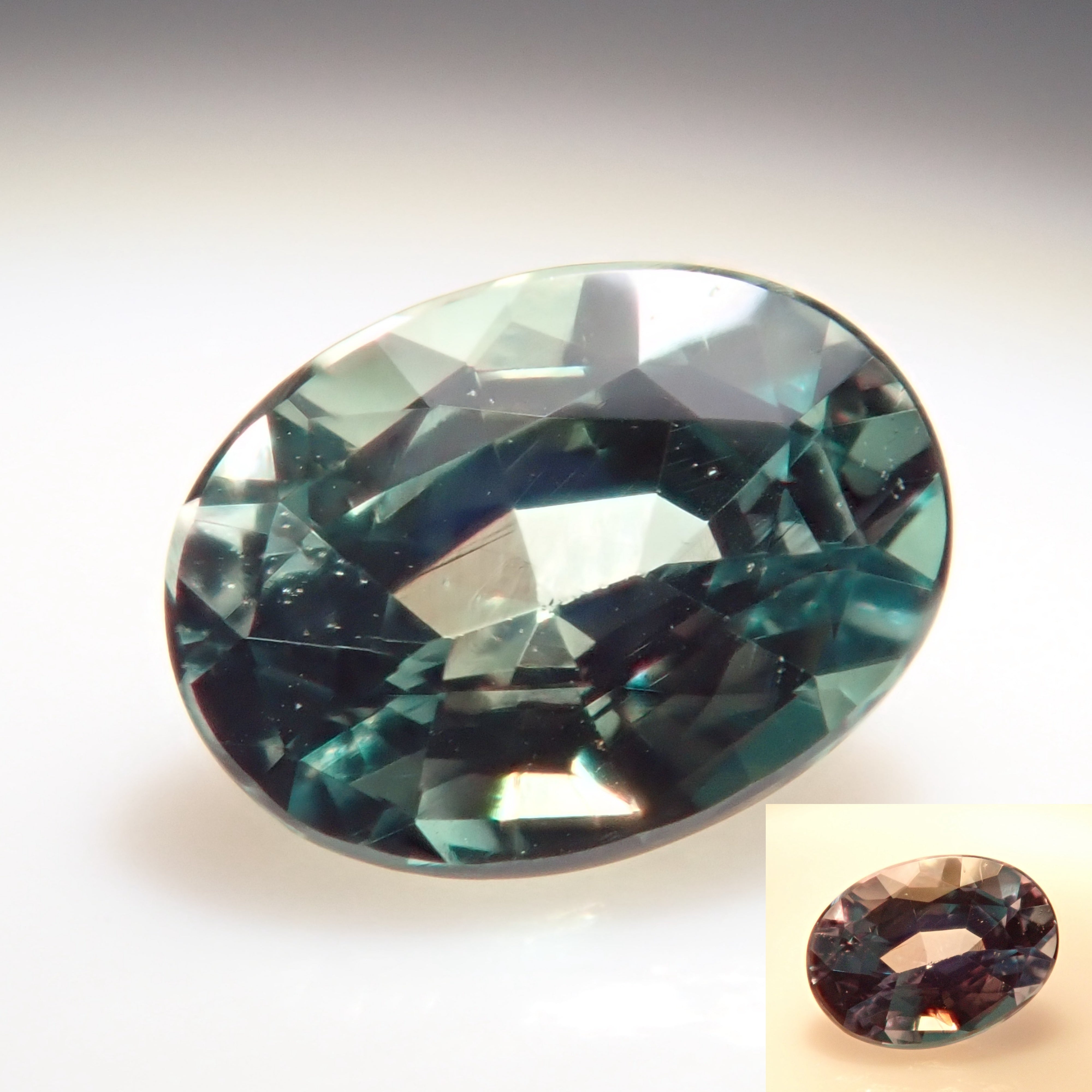 Brazilian Alexandrite 0.140ct Ruth (Hemachita Mine)