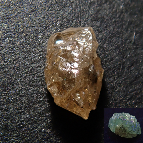 [On sale at 10pm on 4/21] Diamond rough stone 0.559ct