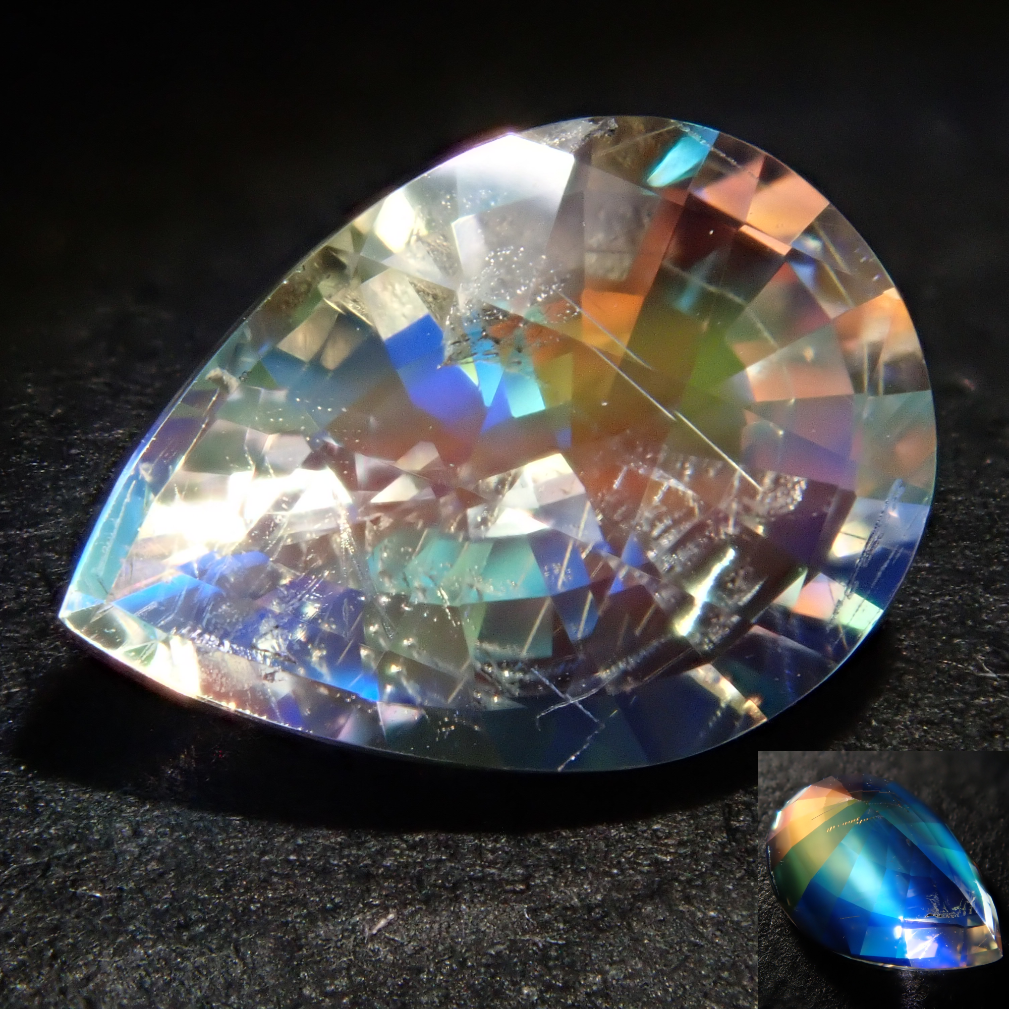 Andesine Labradorite (also known as Rainbow Moonstone) 0.981ct loose stone