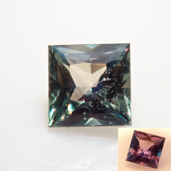 美しいカラーチェンジ!!★ブラジル産アレキサンドライト★オーダー受付中 ブラジル産アレキサンドライト 0.068ctルース（プリンセスカット）