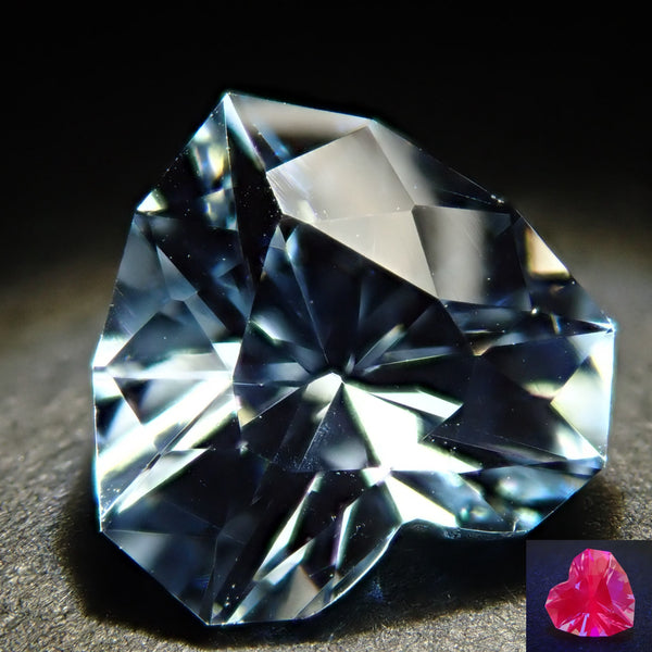 合成尖晶石 1.668 克拉裸石（合成藍色尖晶石）