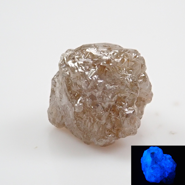 [4/21 22:00 發售] 鑽石 4.172ct 原石