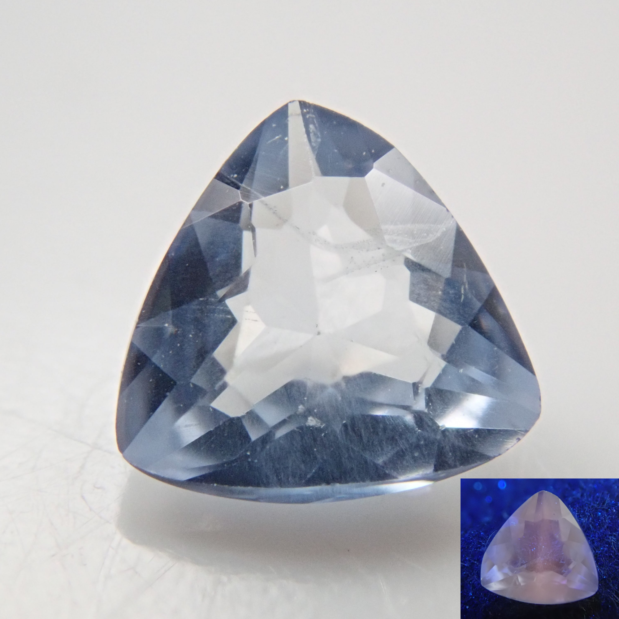 Zimbabwean Apatite (UV type) 0.209ct loose stone