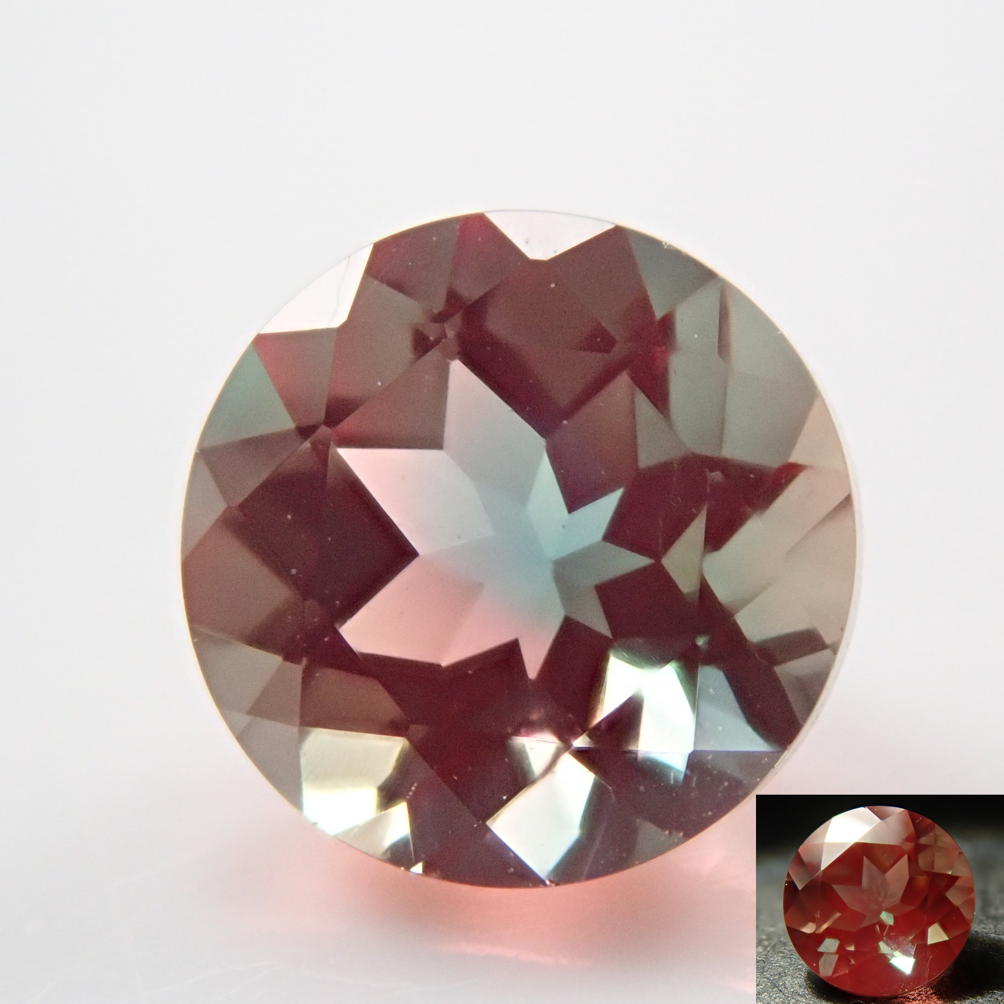 Mongolian bicolor andesine 5.1mm/0.509ct loose stone (color change andesine)