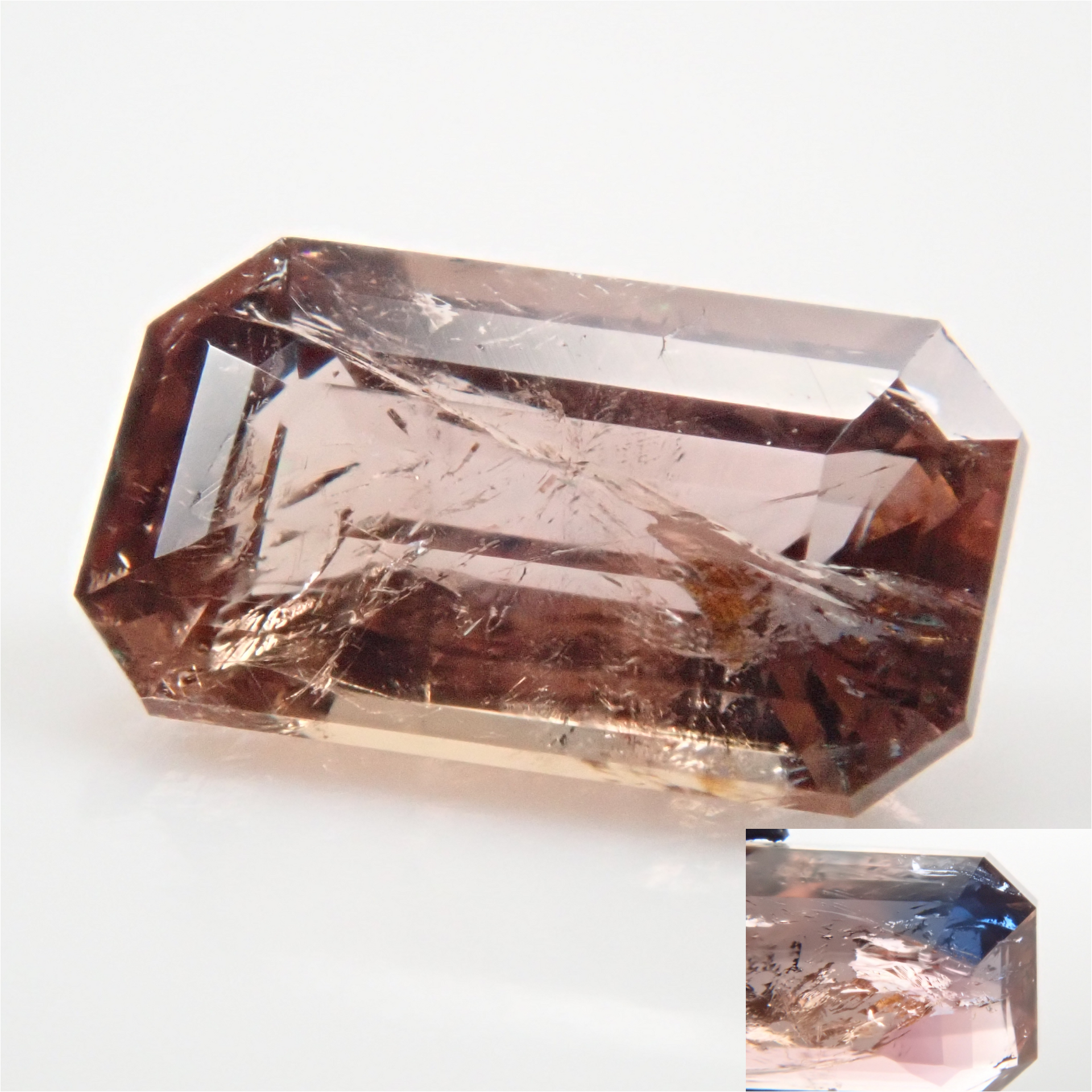 アキシナイト（ブルーティント） 0.300ctルース