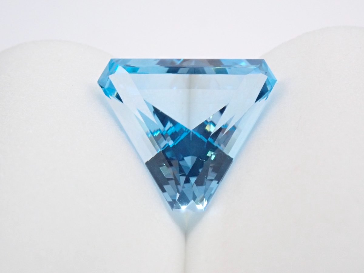 Brazilian Swiss Blue Topaz 13.26ct Loose