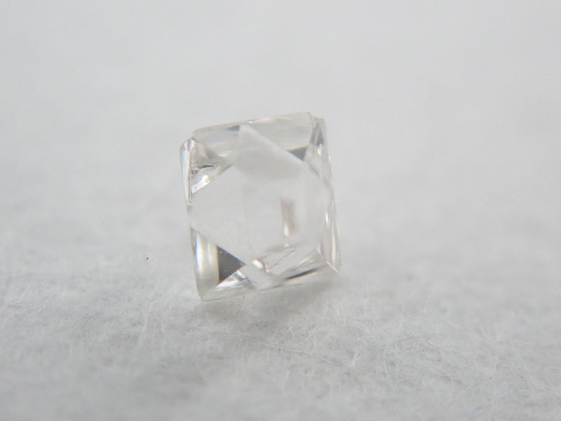 (R0518-1)『Vividイエロー』天然ダイアモンド　0.061ct