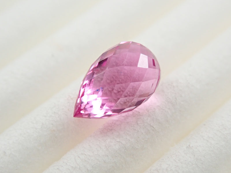 Pink sapphire 1.078ct loose (briolette cut)