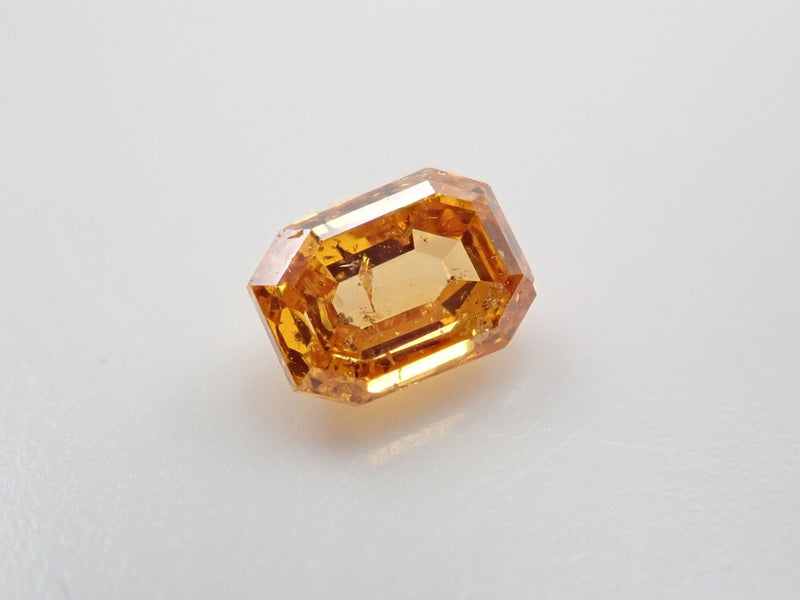 オレンジダイヤモンド 0.179ctルース(FANCY DEEP YELLOW ORANGE, I1) - KARATZ STORE｜カラッツSTORE