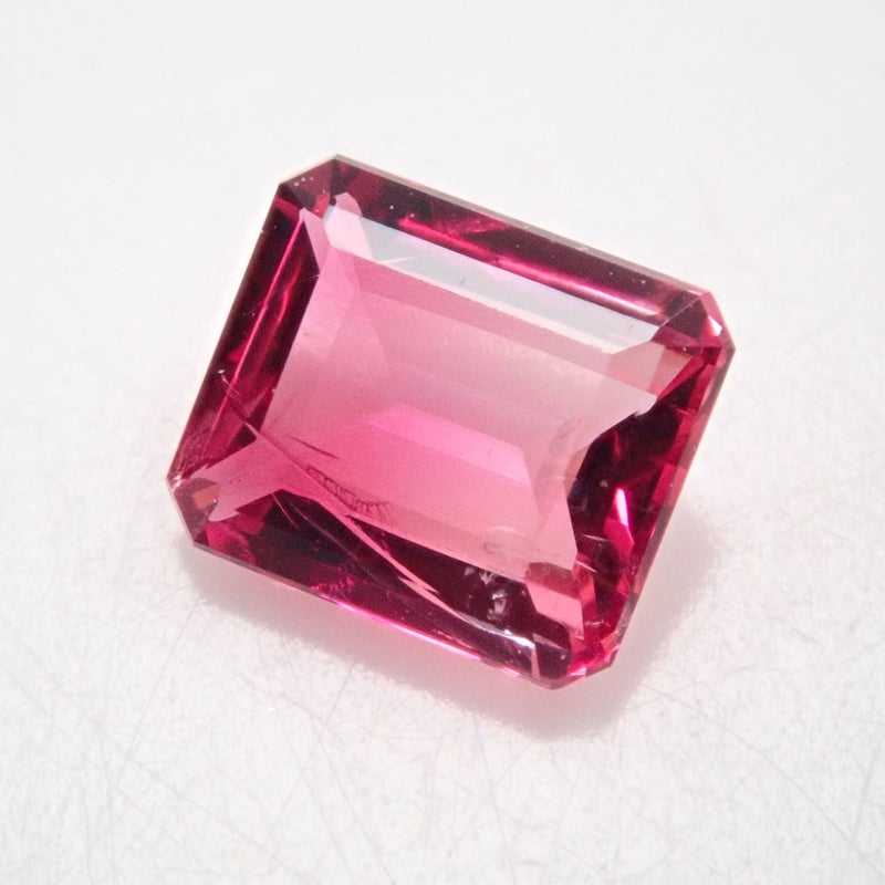 Non-oil red beryl 0.18ct loose with GIA