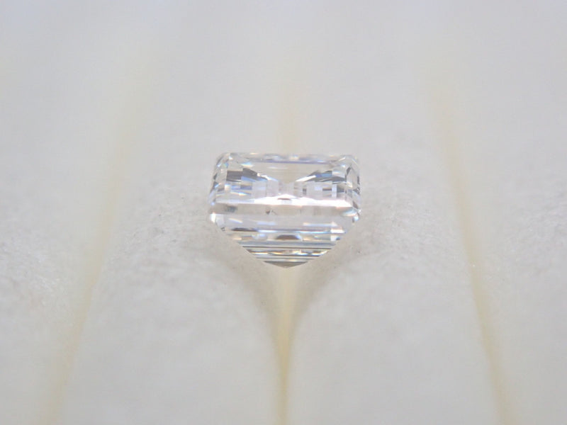 ダイヤモンド 0.211ctルース(F, VS2,バゲットカット) – カラッツSTORE